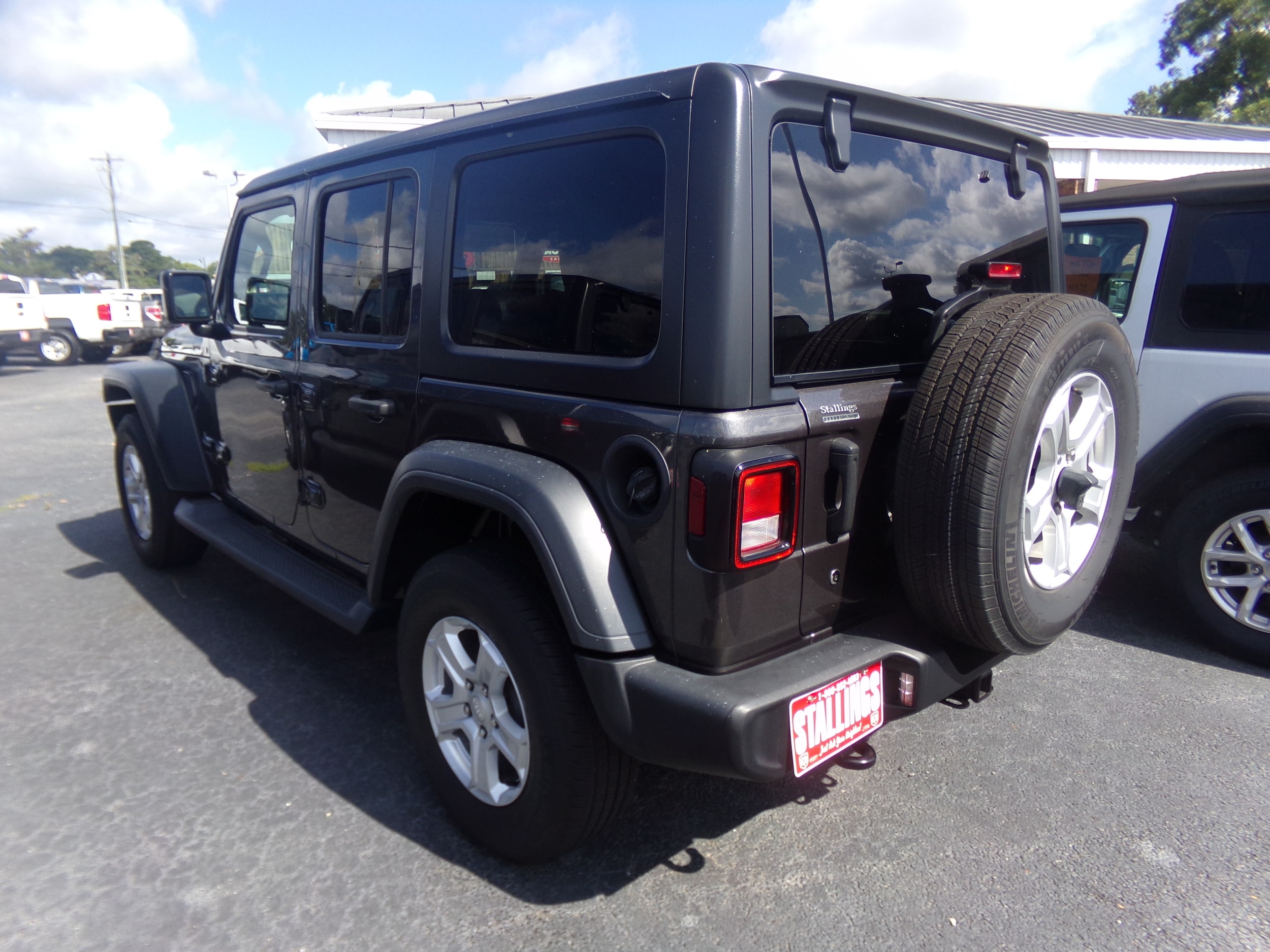 Used 2018 Jeep All-New Wrangler Unlimited Sport S with VIN 1C4HJXDG4JW228453 for sale in Cairo, GA