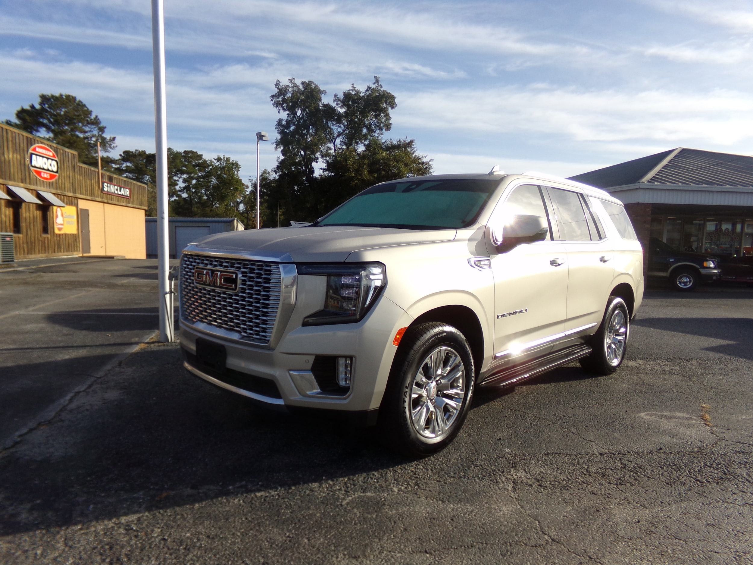 2021 GMC Yukon Denali's photo