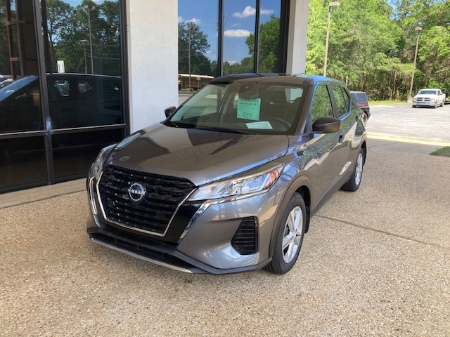 2022 Nissan Kicks S