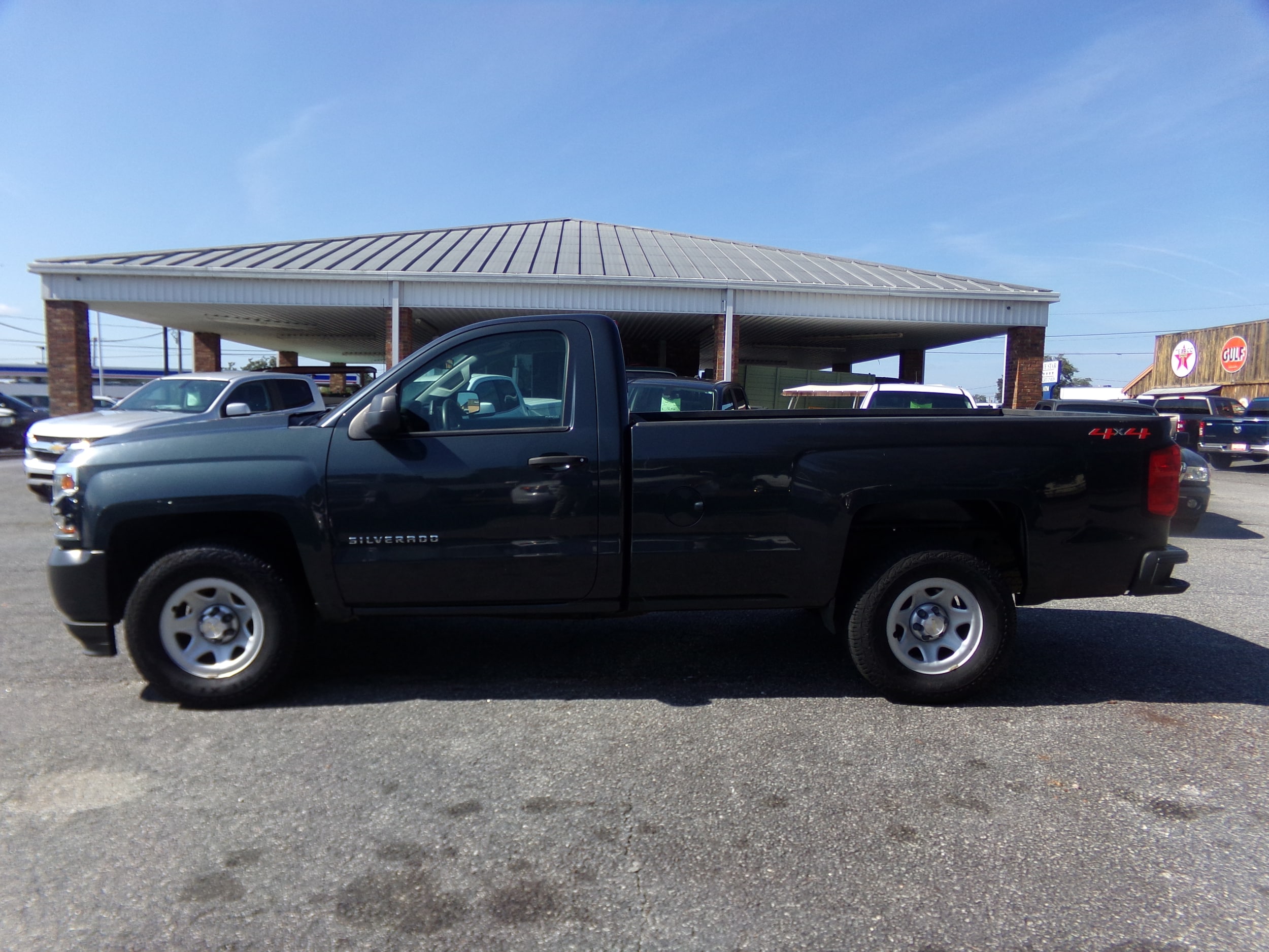 Used 2018 Chevrolet Silverado 1500 Work Truck 1WT with VIN 1GCNKNEC4JZ136192 for sale in Cairo, GA
