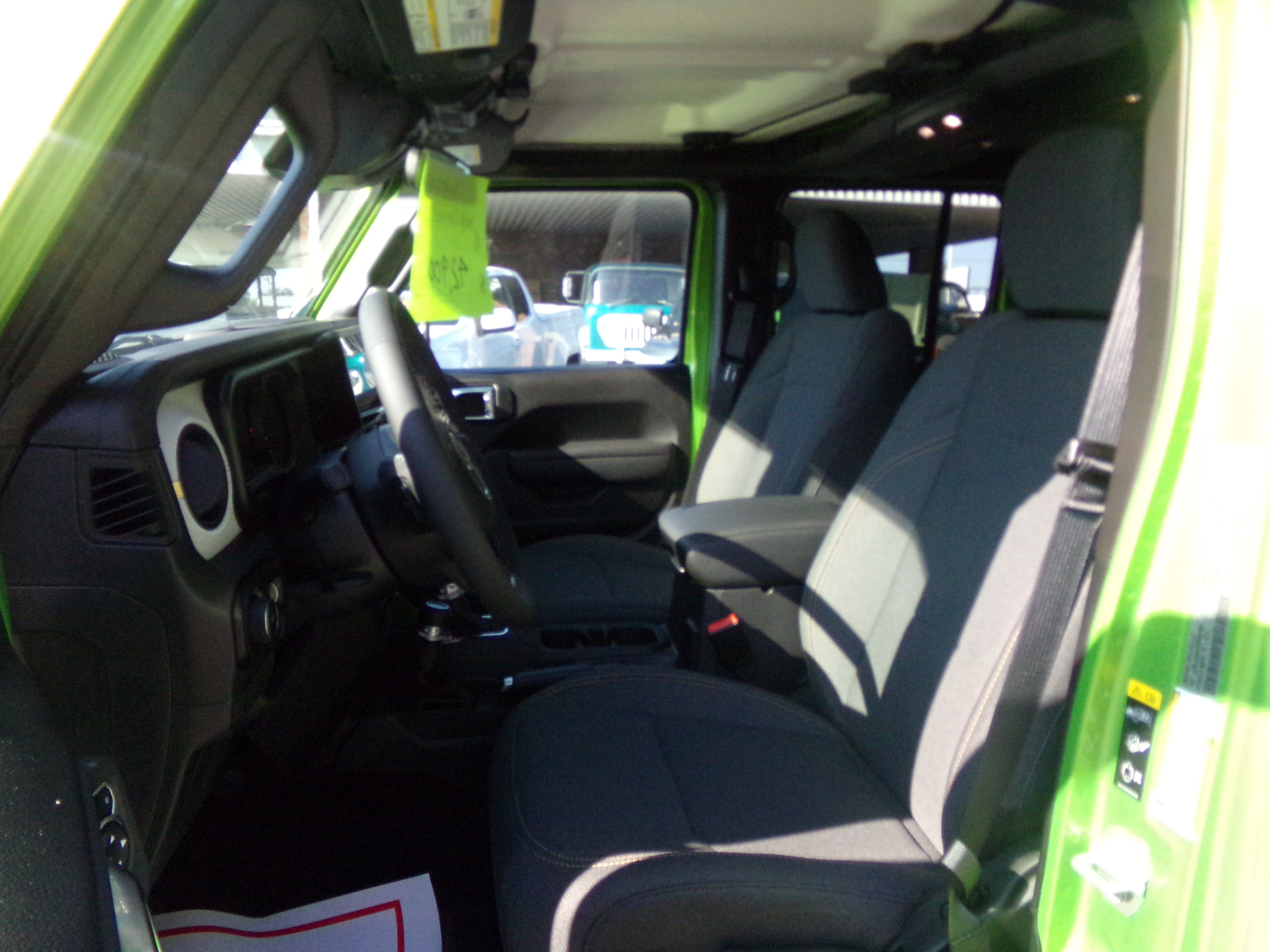 2025 Jeep Wrangler 4-Door Sport S - Photo 9
