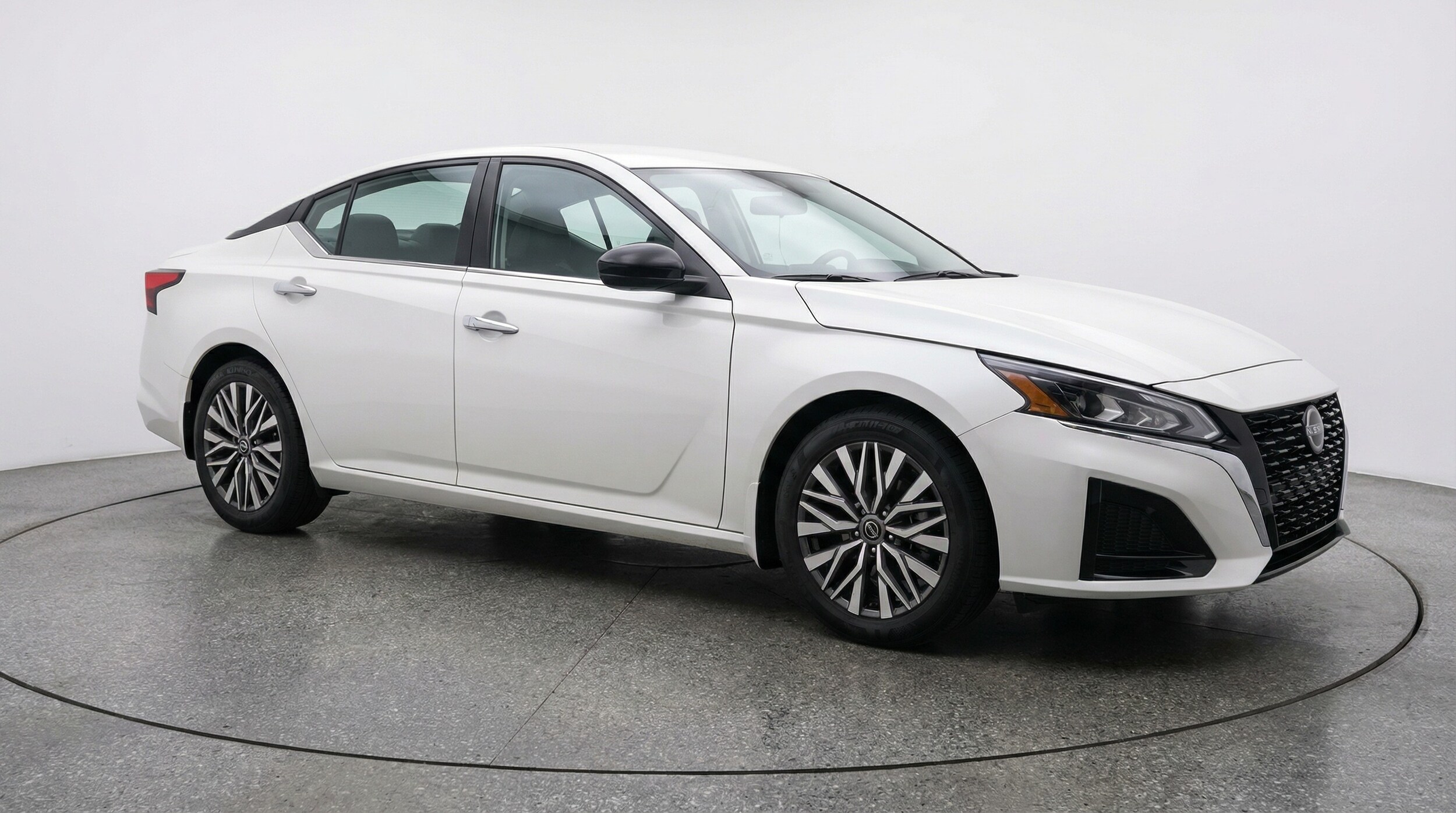 Thumbnail: 2025 Nissan Altima - 1