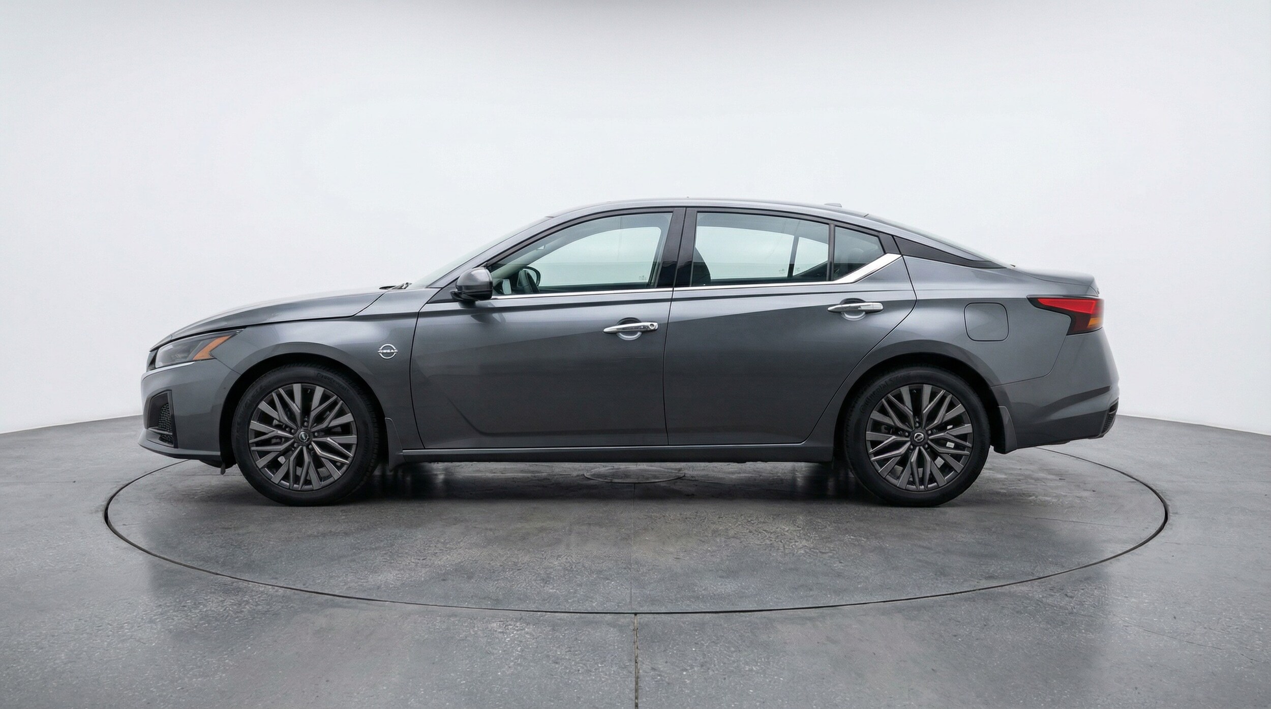 Thumbnail: 2025 Nissan Altima - 4