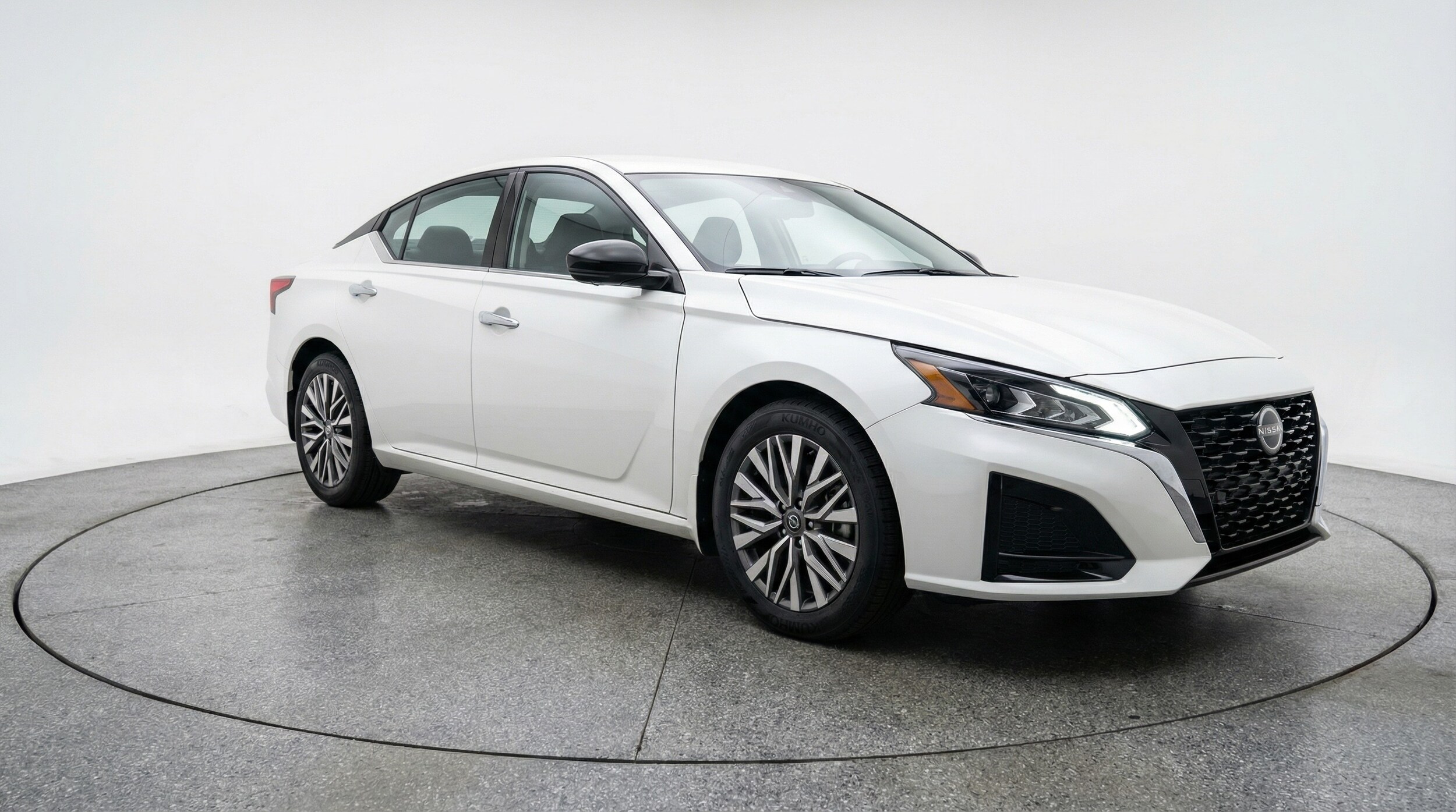 Thumbnail: 2025 Nissan Altima - 1