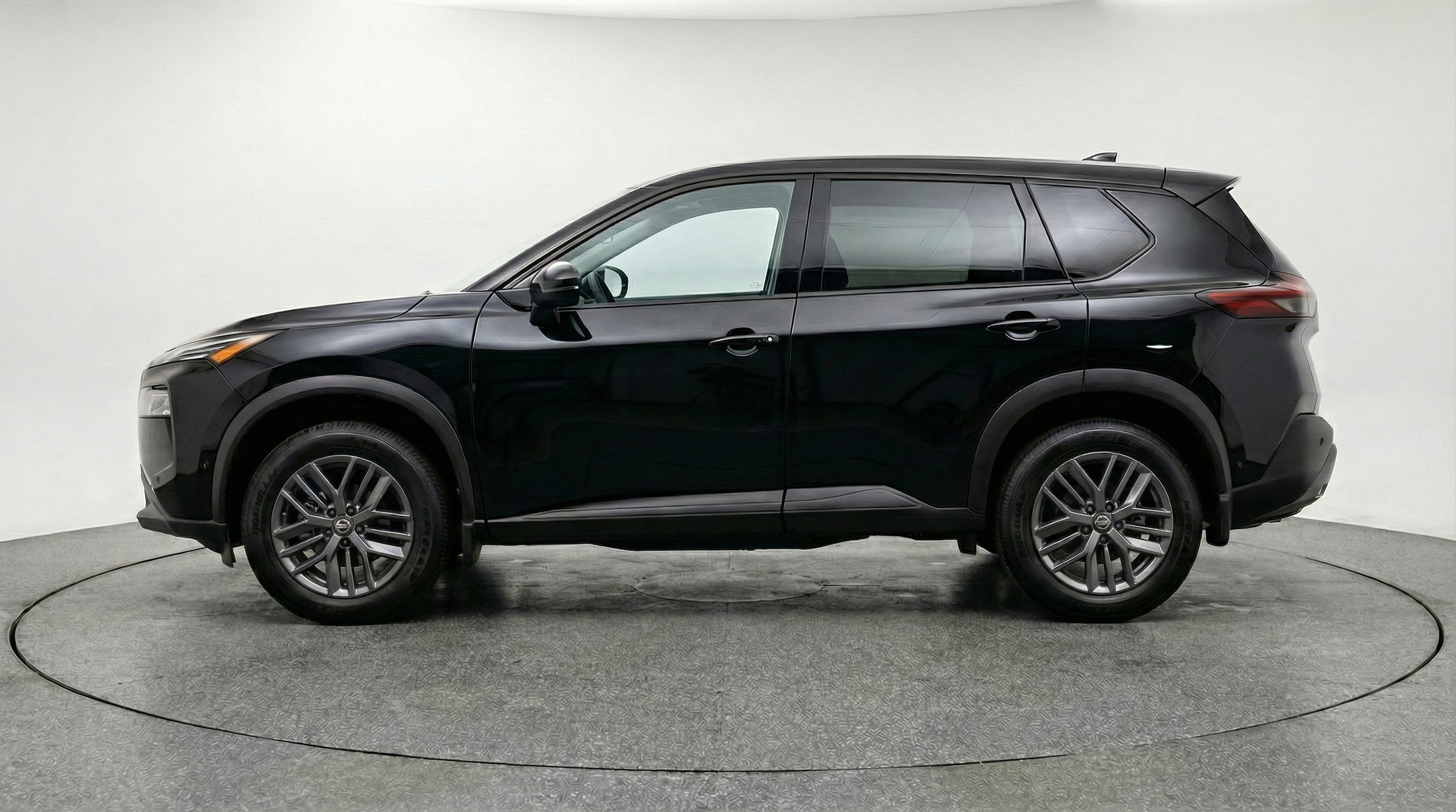 Thumbnail: 2026 Nissan Rogue - 4