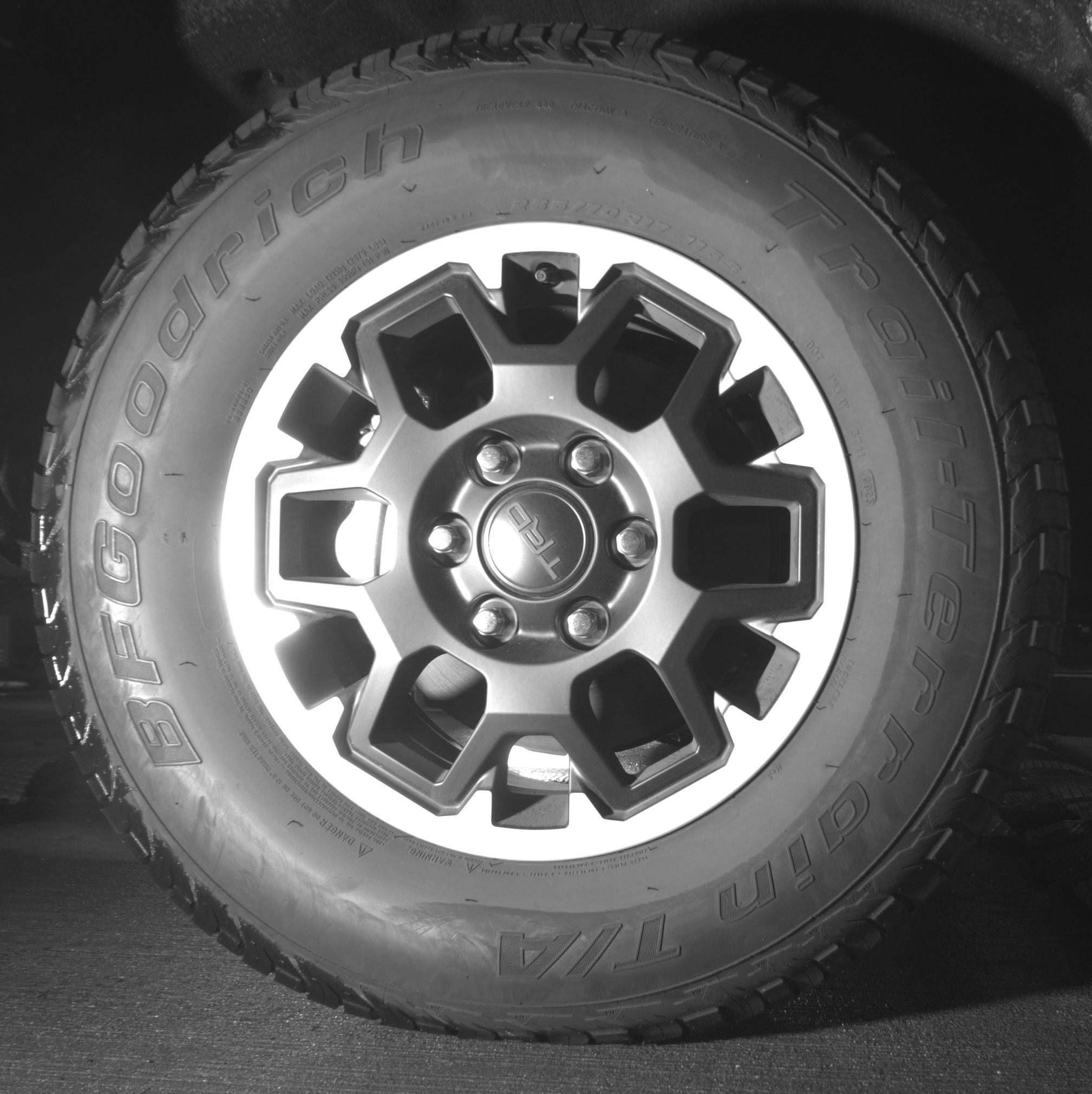 Thumbnail: 2025 Toyota Tacoma - 10