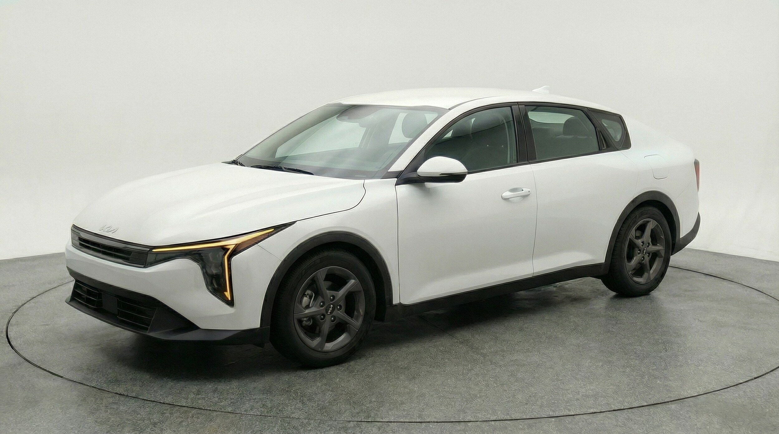 Thumbnail: 2025 Kia K4 - 3