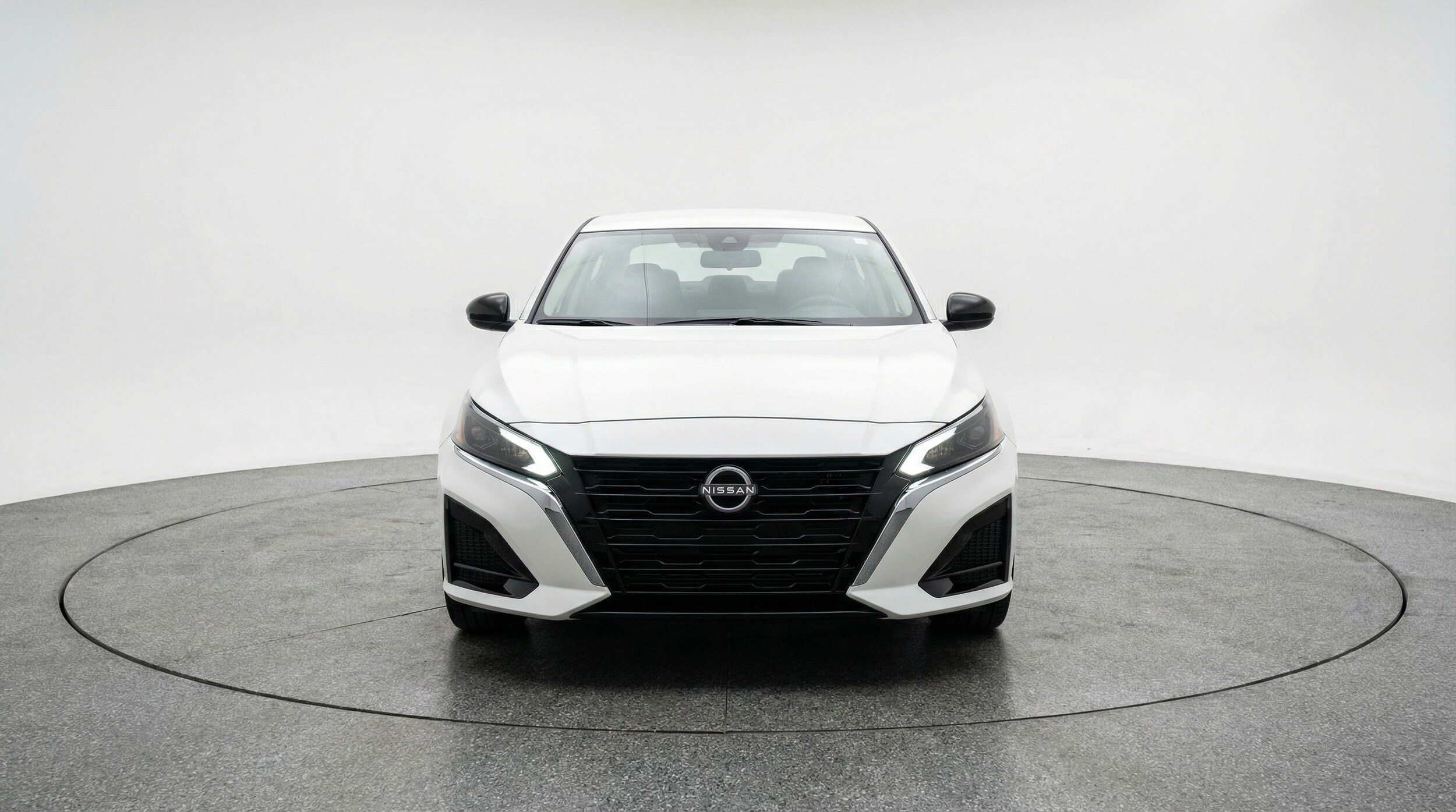 Thumbnail: 2025 Nissan Altima - 2