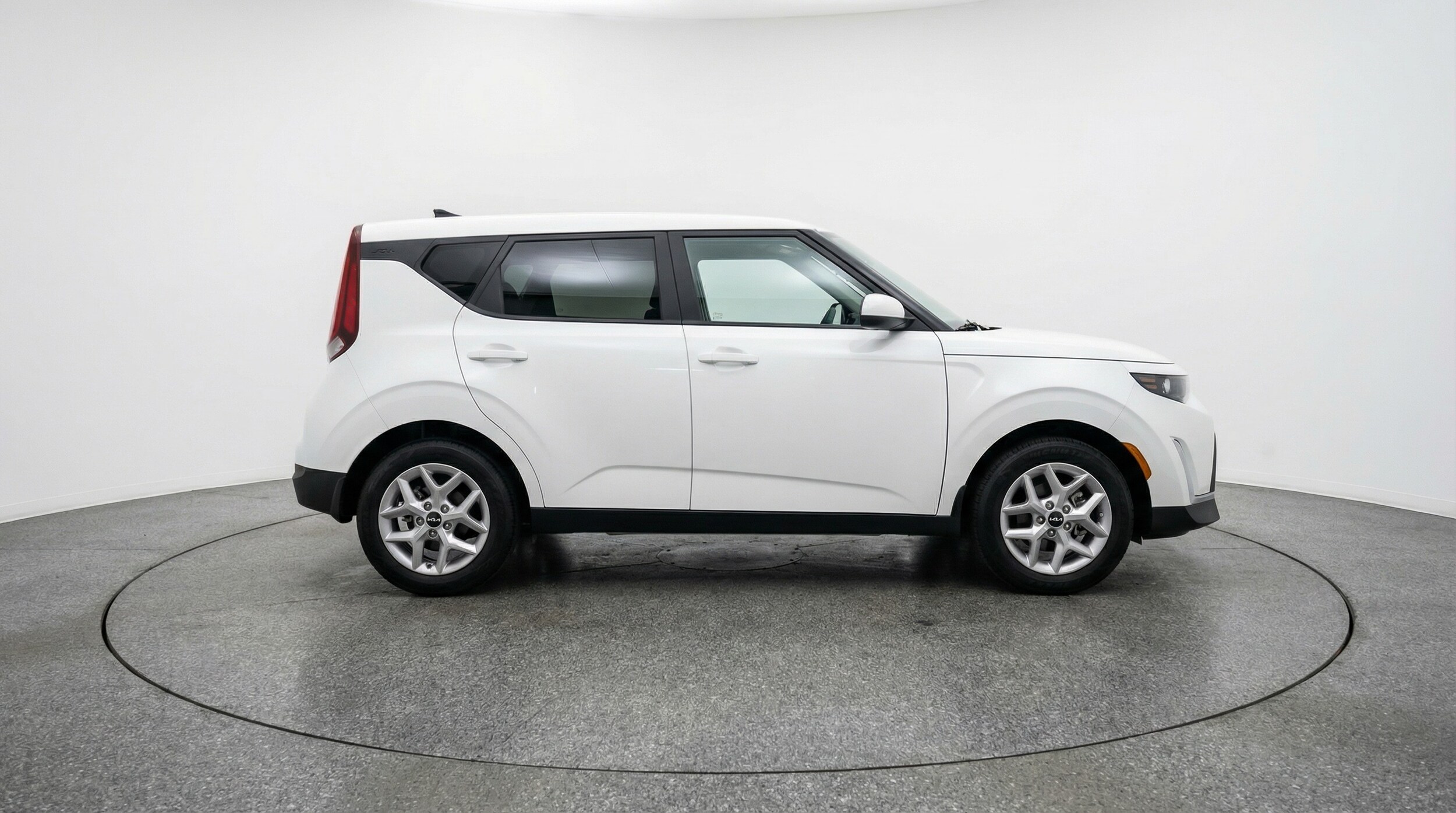 Thumbnail: 2025 Kia Soul - 8