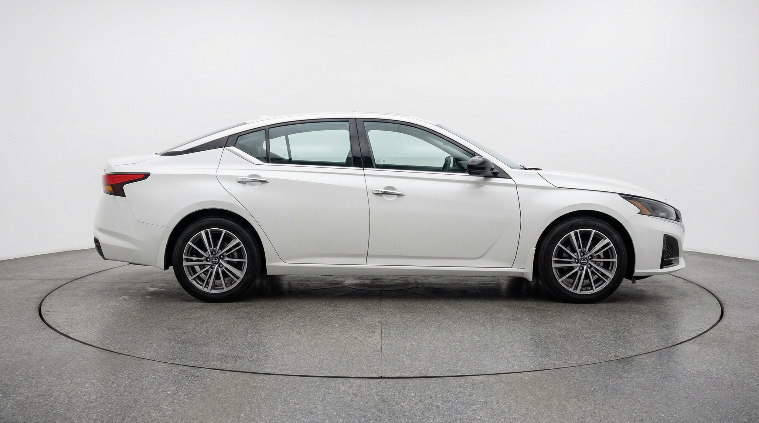 Thumbnail: 2025 Nissan Altima - 8