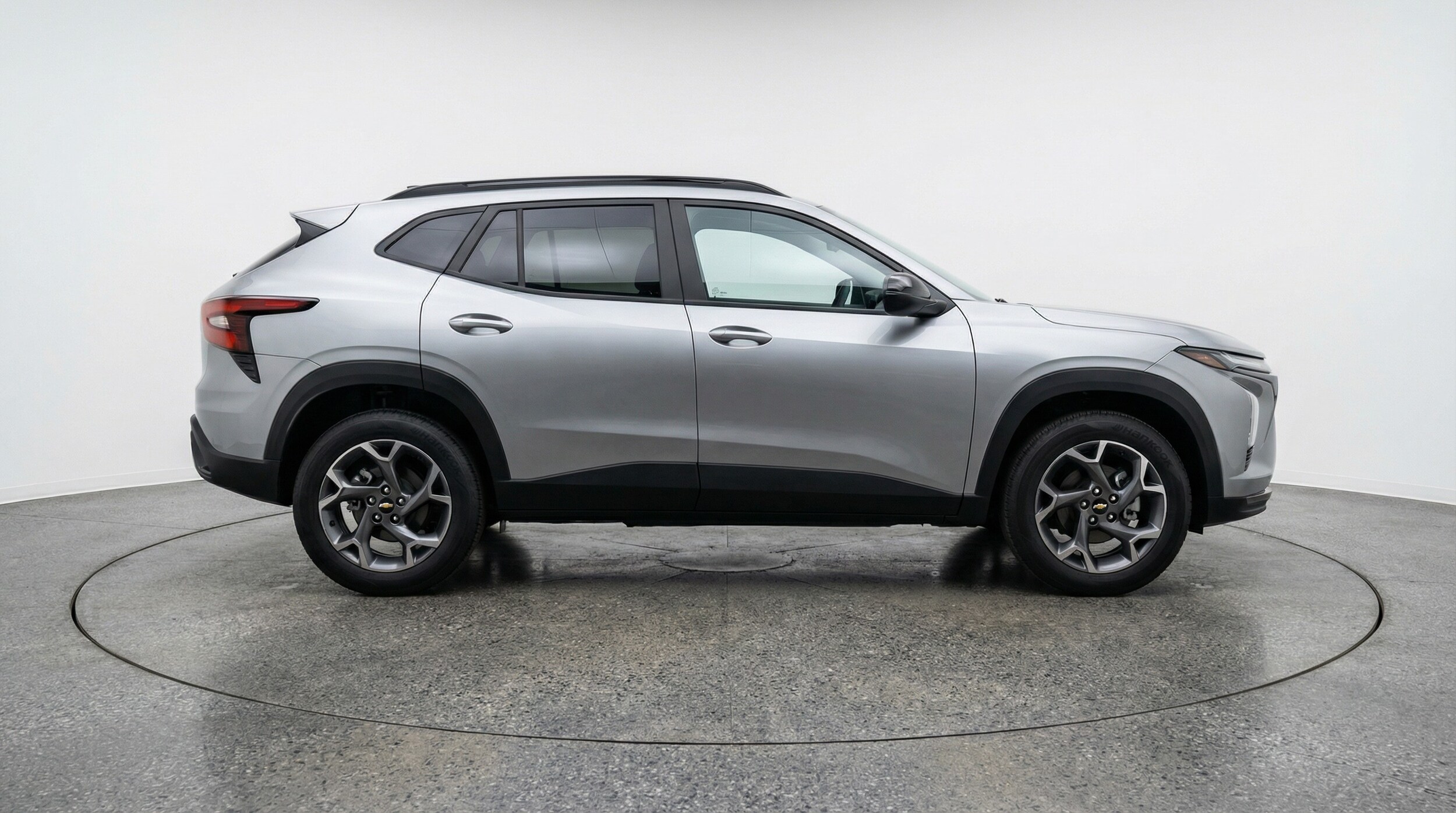 Thumbnail: 2025 Chevrolet Trax - 8