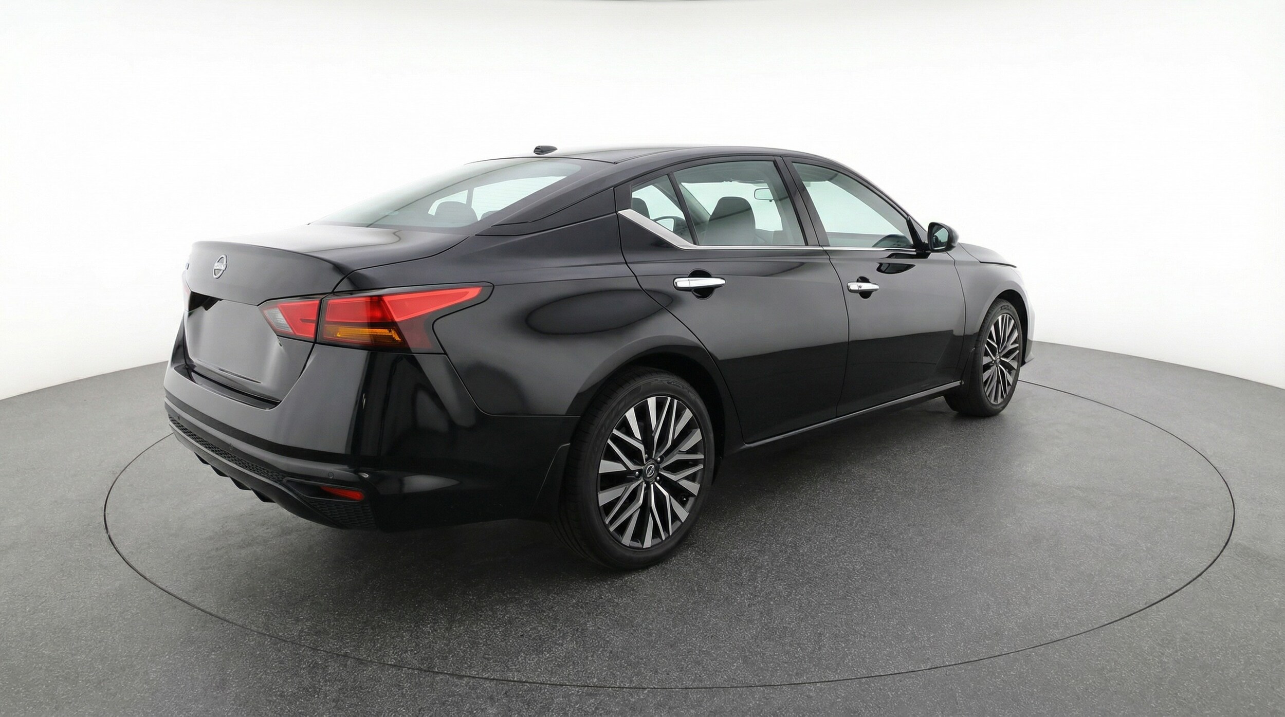 Thumbnail: 2025 Nissan Altima - 7