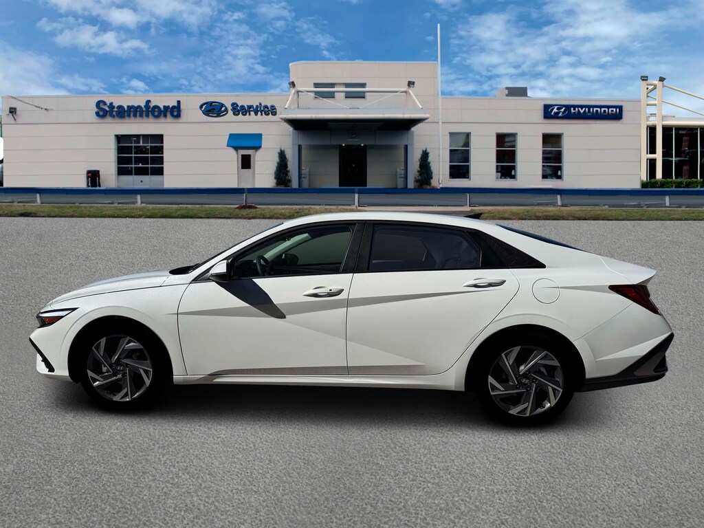 New 2026 Hyundai Elantra Limited Sedan