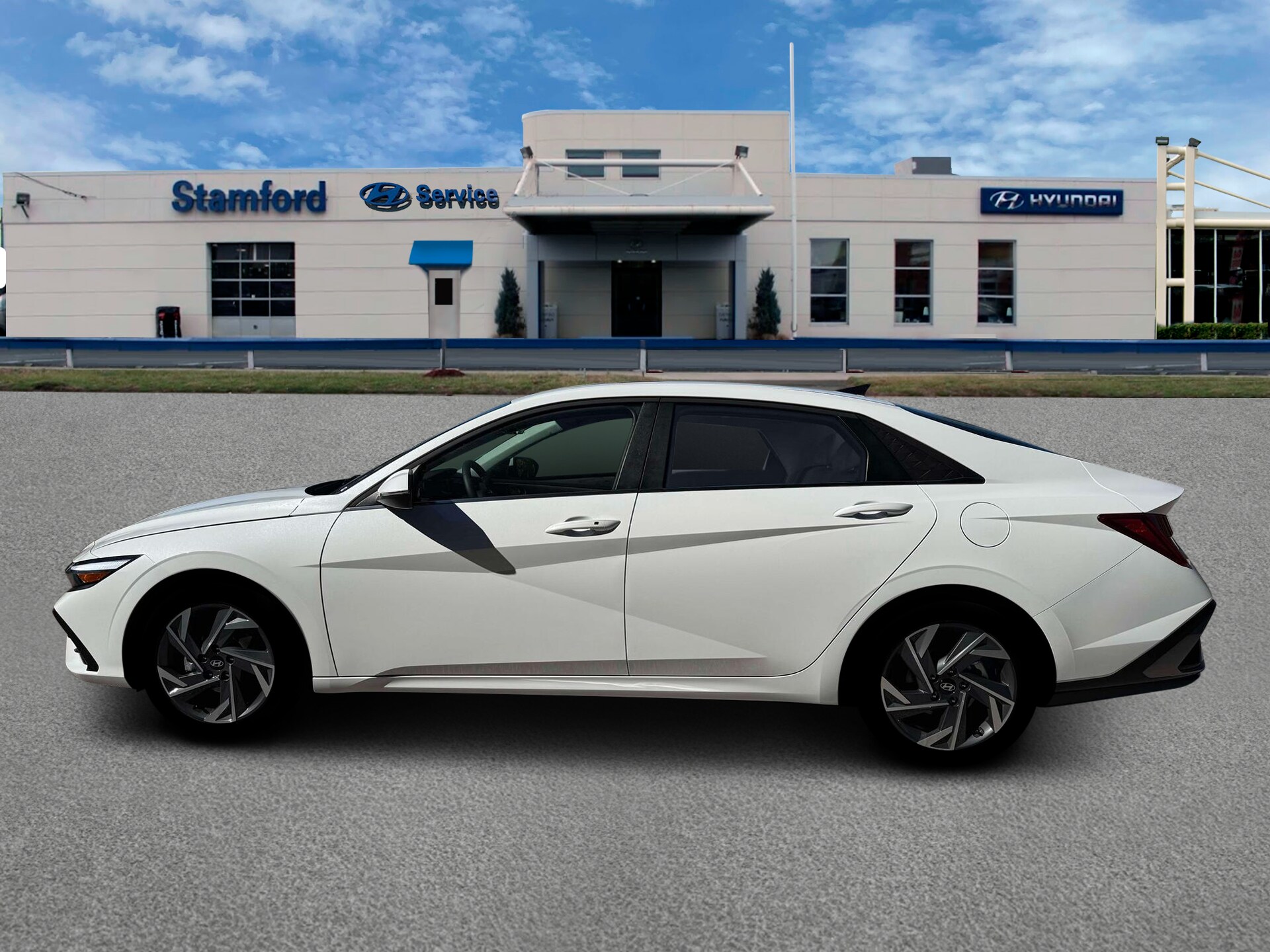 2026 Hyundai Elantra Limited photo 3