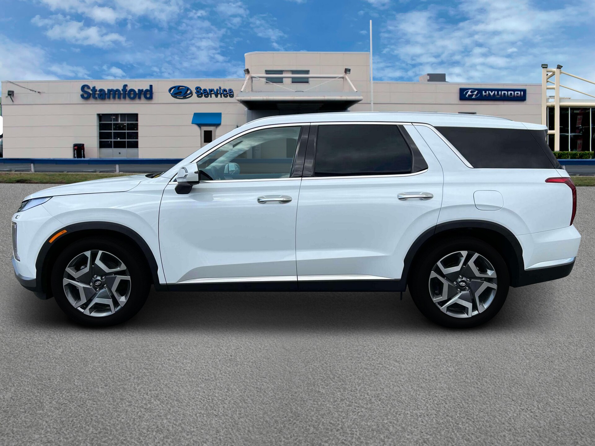 2024 Hyundai Palisade Limited photo 3