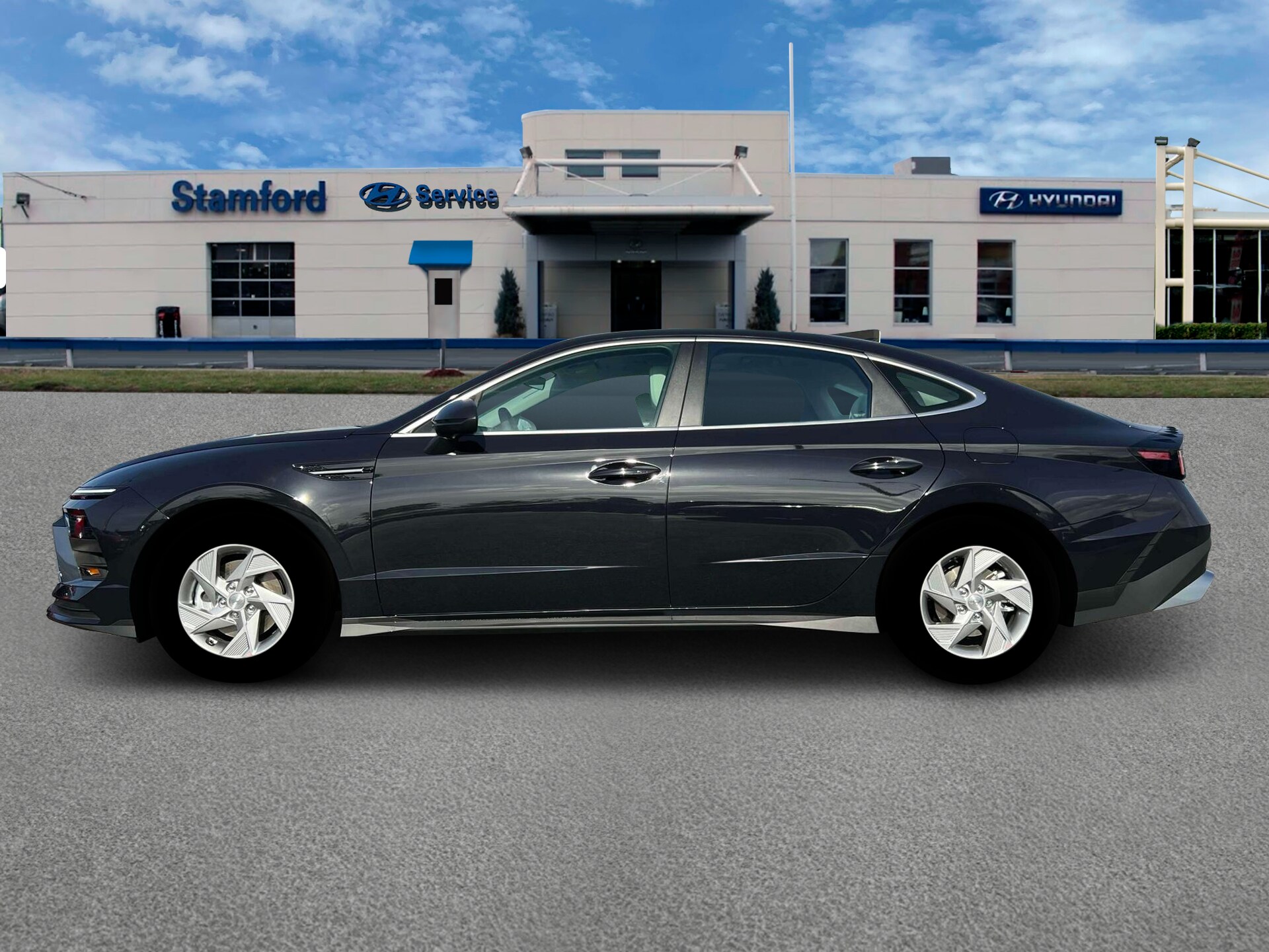 2025 Hyundai Sonata SE photo 2