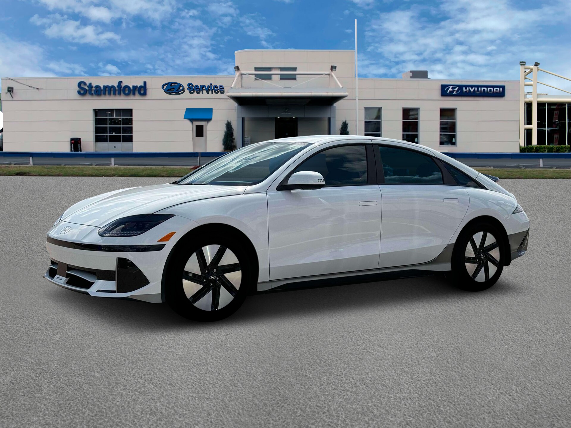 2025 Hyundai Ioniq 6 SE photo 2