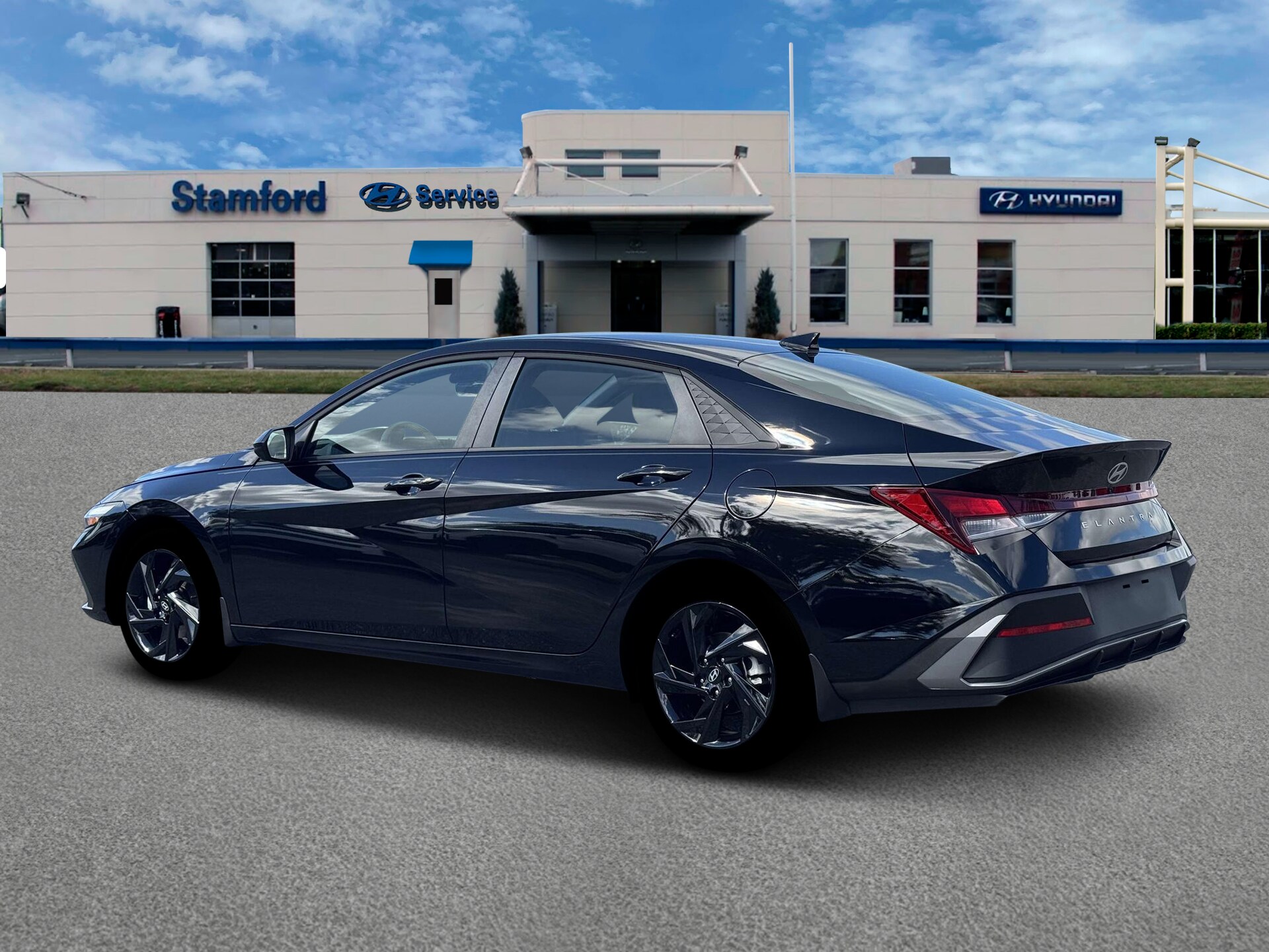 2026 Hyundai Elantra SEL Sport photo 4