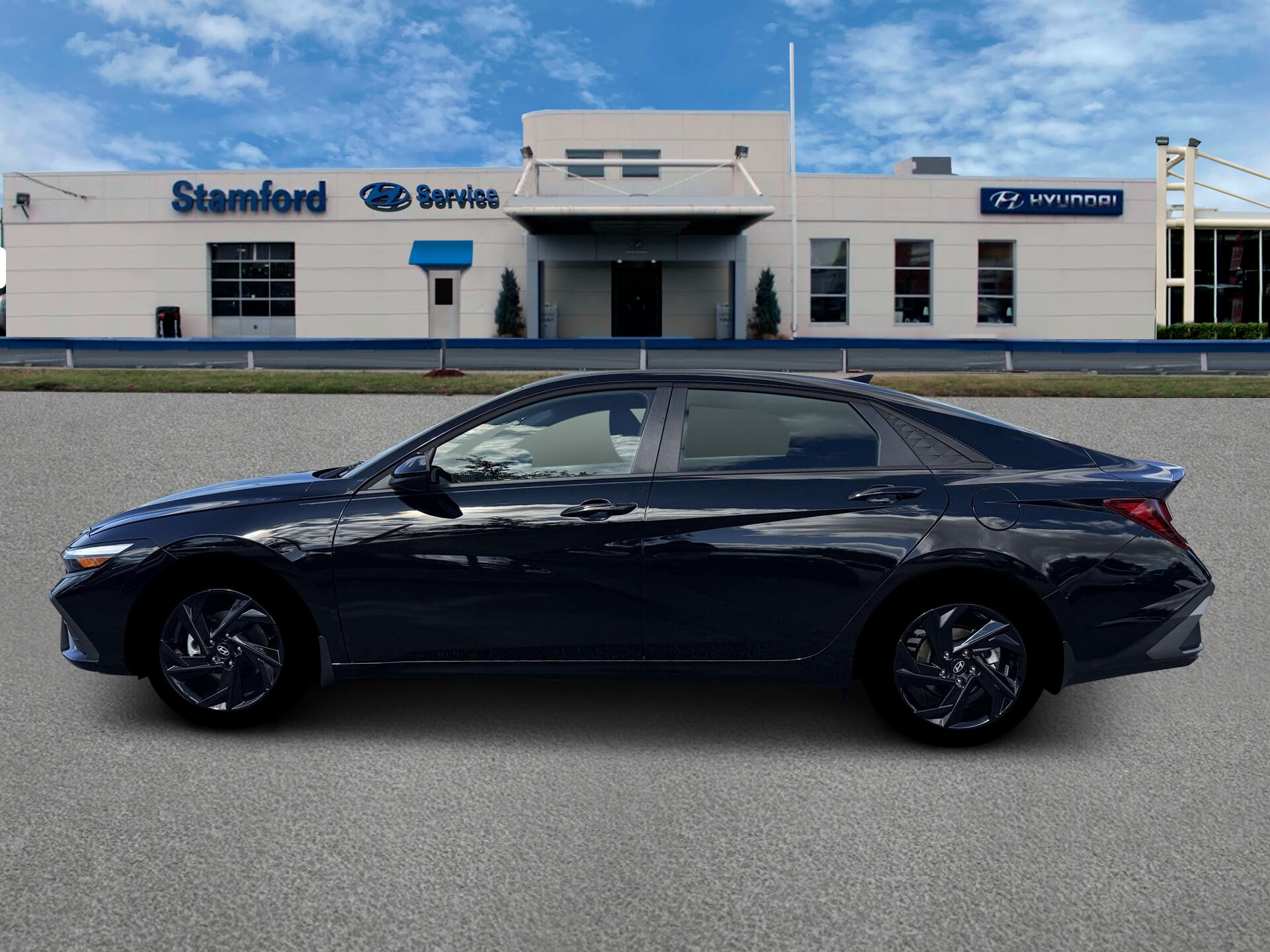 2026 Hyundai Elantra SEL Sport photo 3