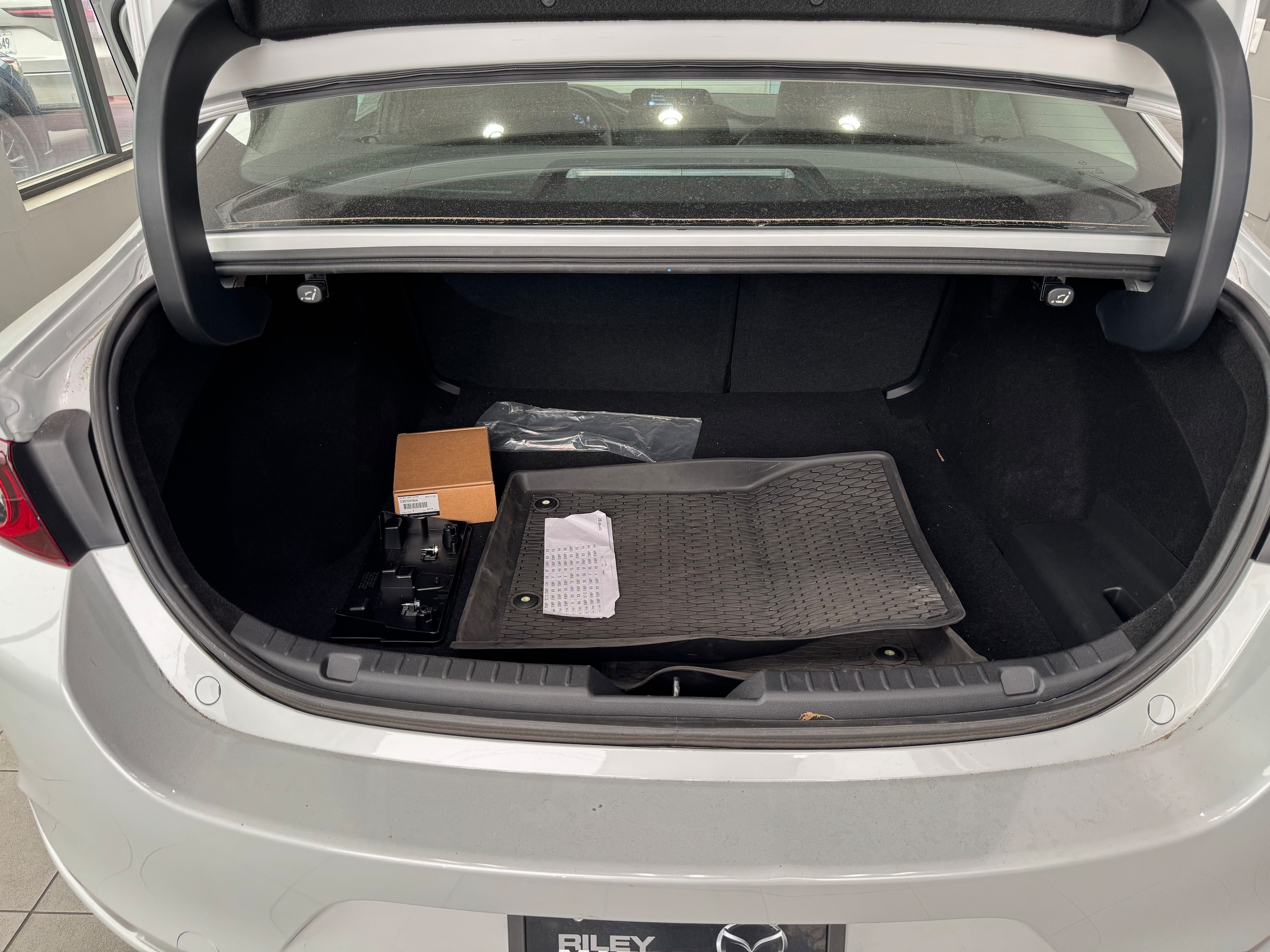 2025 Mazda Mazda3 Select Sport - Photo 8