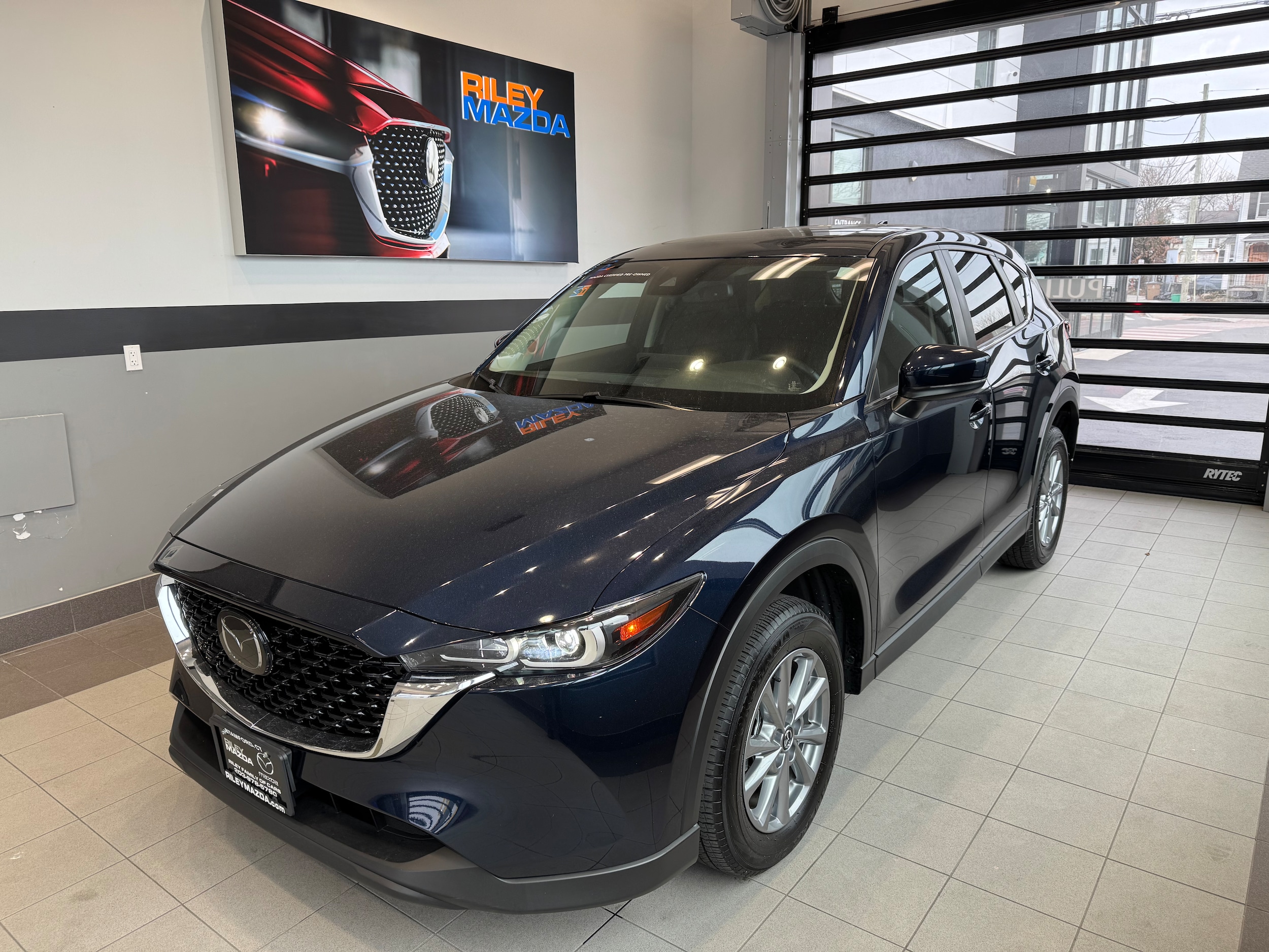 2023 Mazda CX-5 S Preferred package