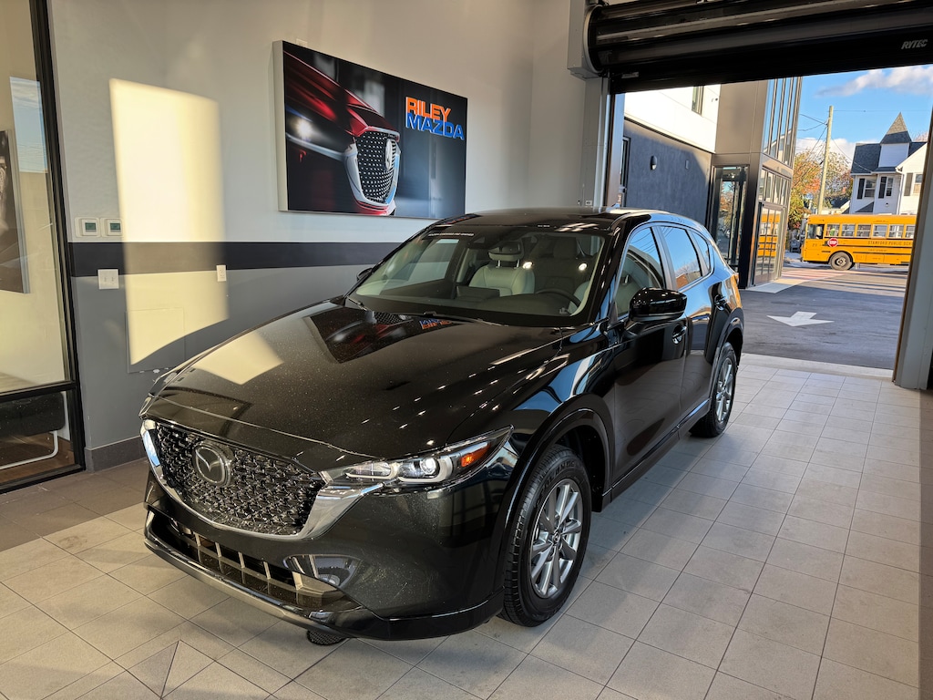 Certified 2025 Mazda CX-5 2.5 S Preferred AWD Sport Utility