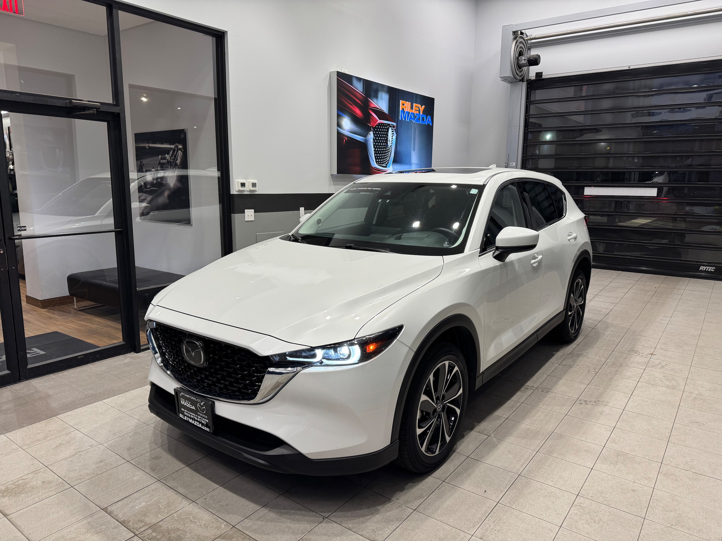 2023 Mazda CX-5 S Premium Plus package's photo