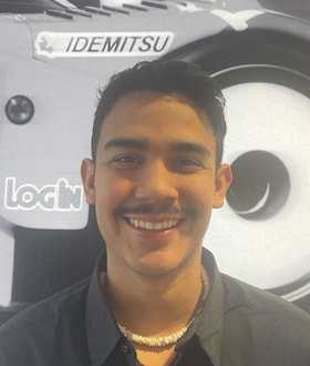 Staff member Miguel Barraza from ID_f4ea01626f64