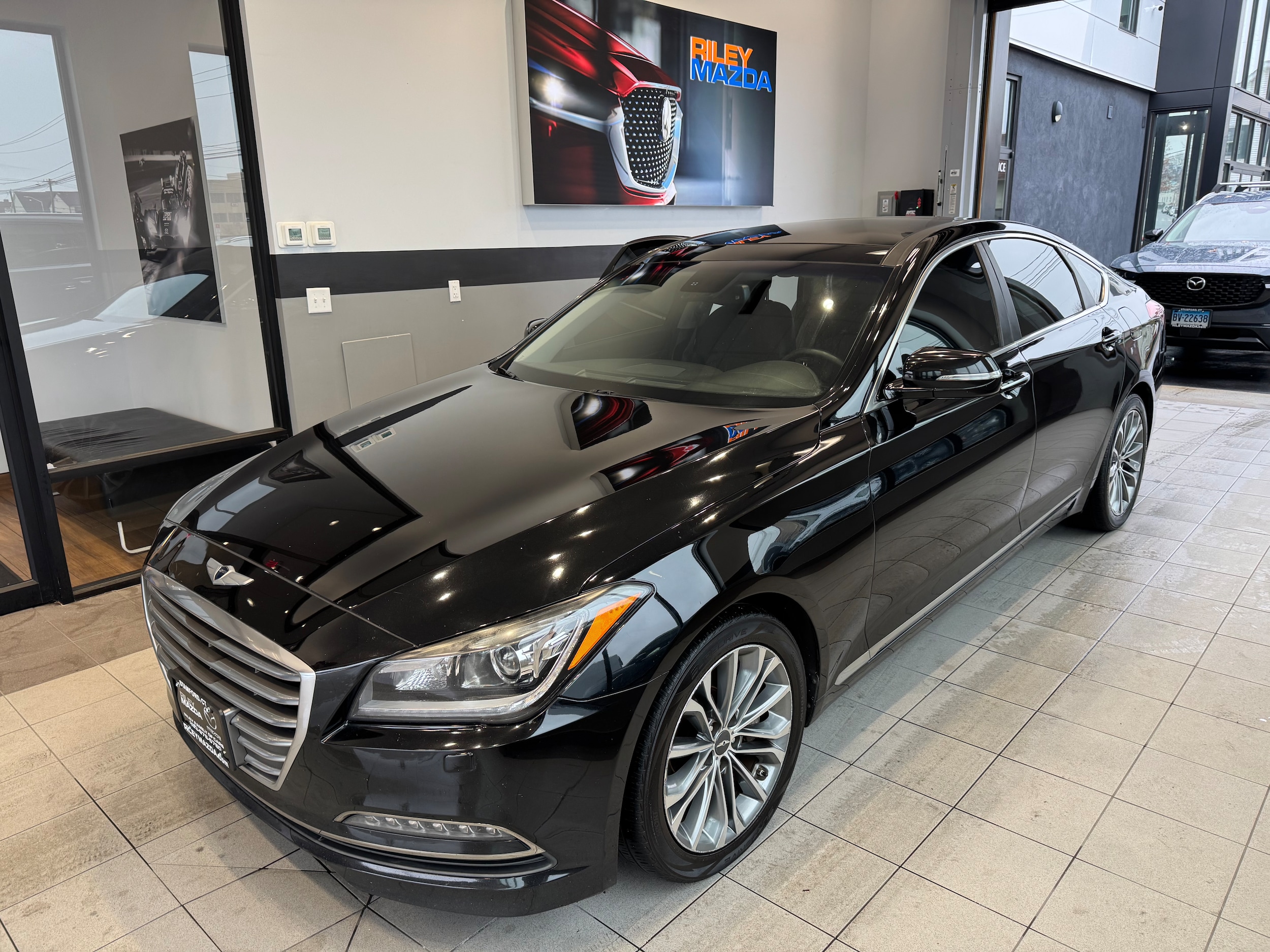 2016 Hyundai Genesis Base
