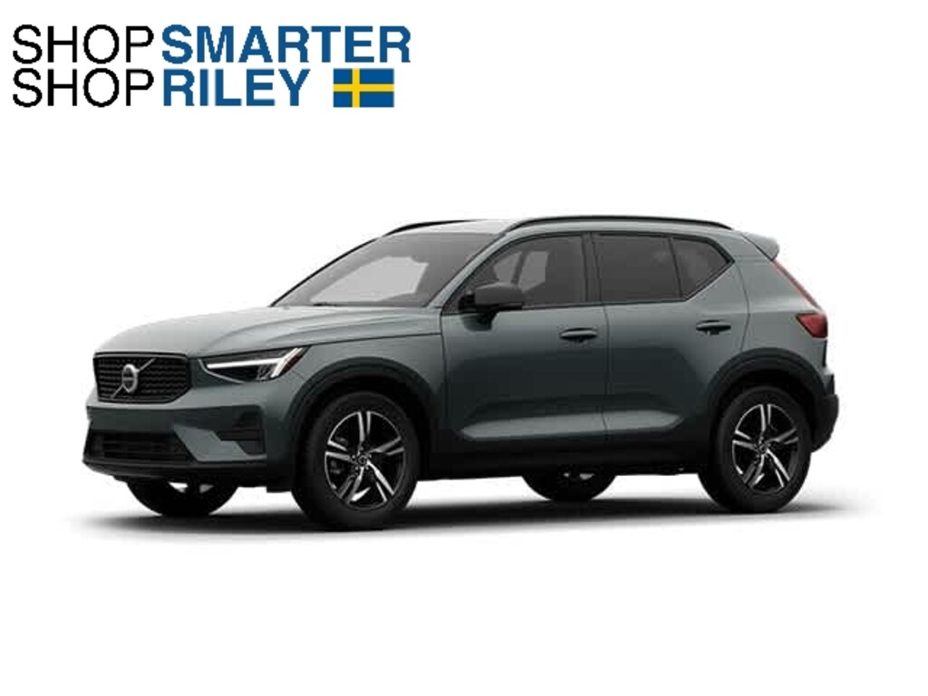 New 2026 Volvo XC40 B5 Core SUV