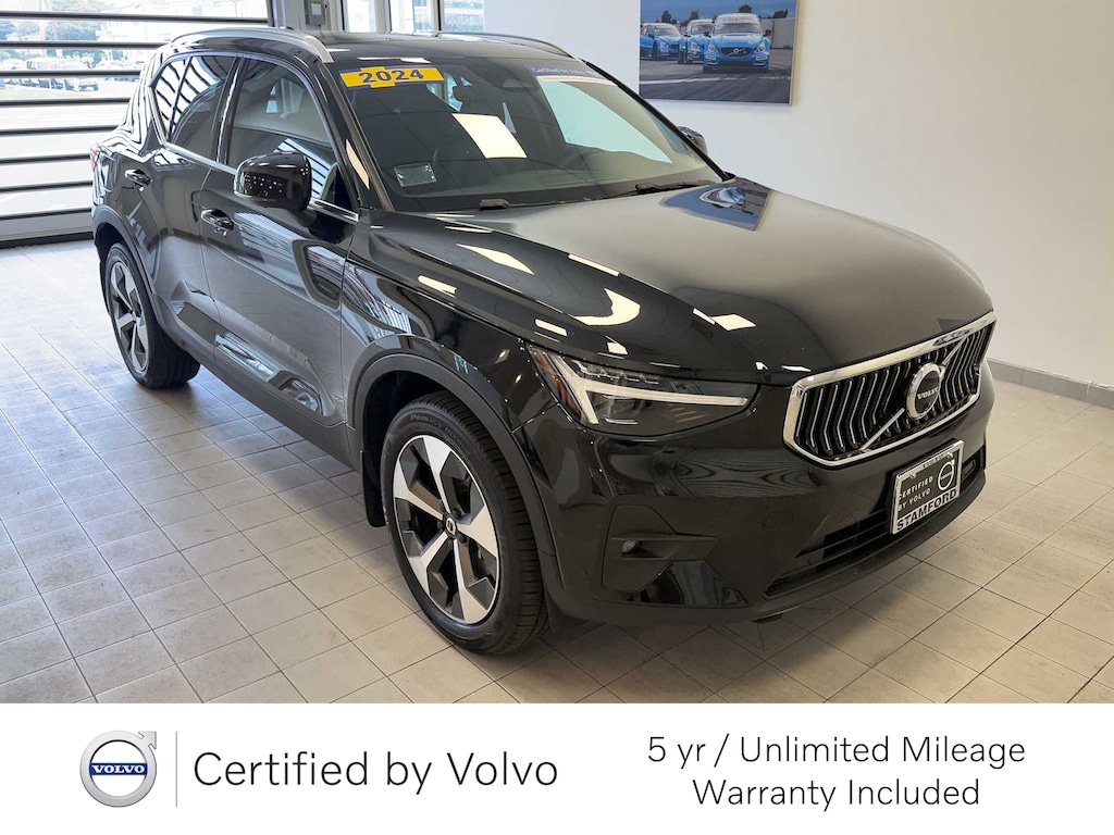 Used 2024 Volvo XC40 B5 Plus Bright SUV