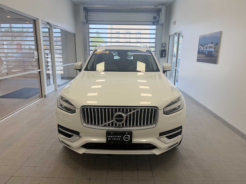 Used 2025 Volvo XC90 plug-in hybrid T8 Plus 7-Seater SUV