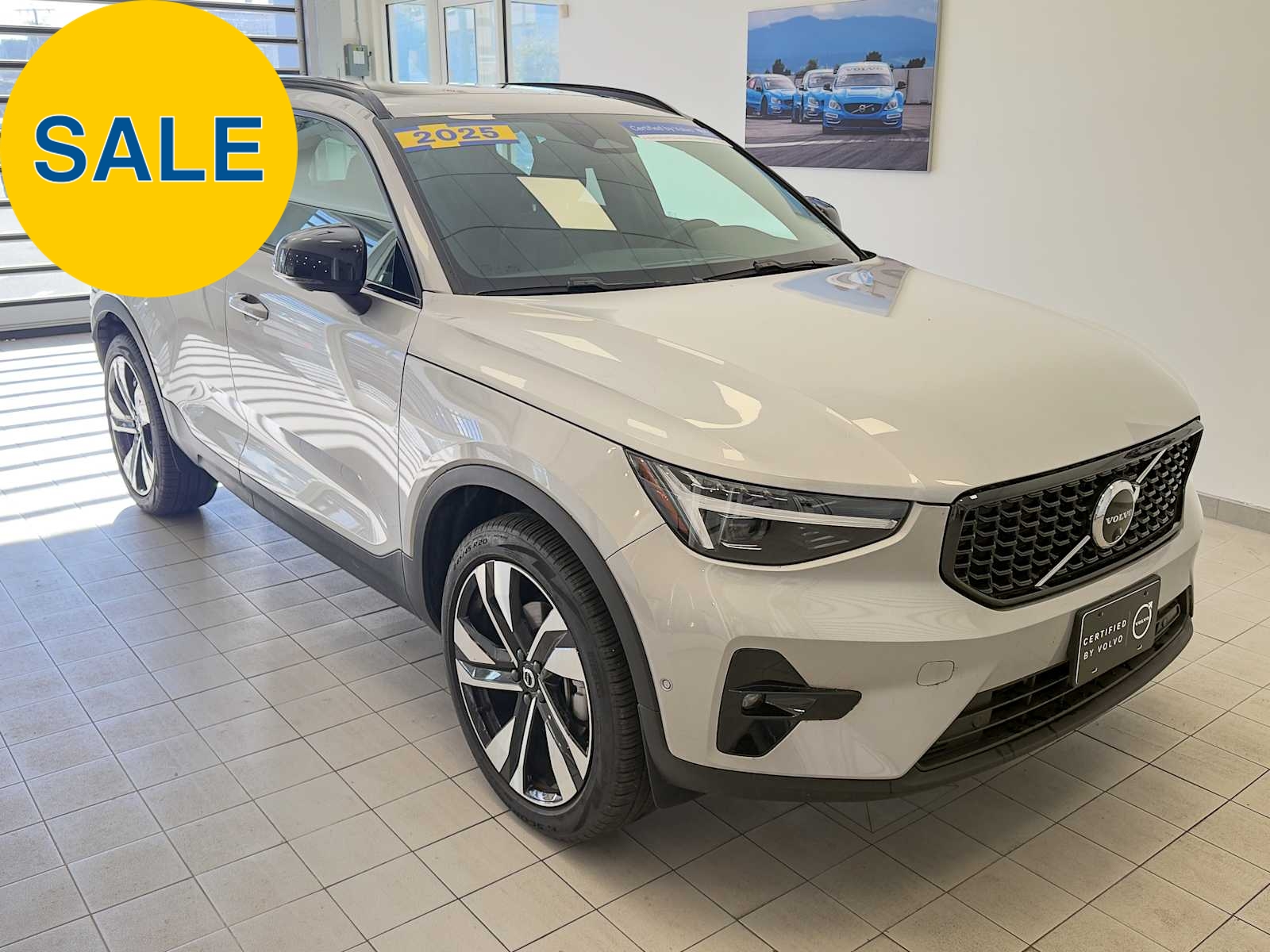 2025 Volvo XC40