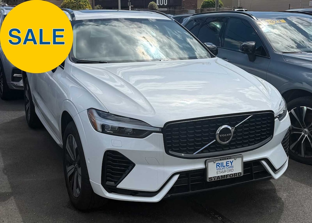 New 2025 Volvo XC60 plug-in hybrid T8 Plus SUV