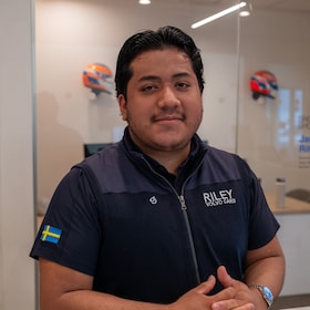 Staff member Remi Tolentino-Torres from ID_5a252297b72a