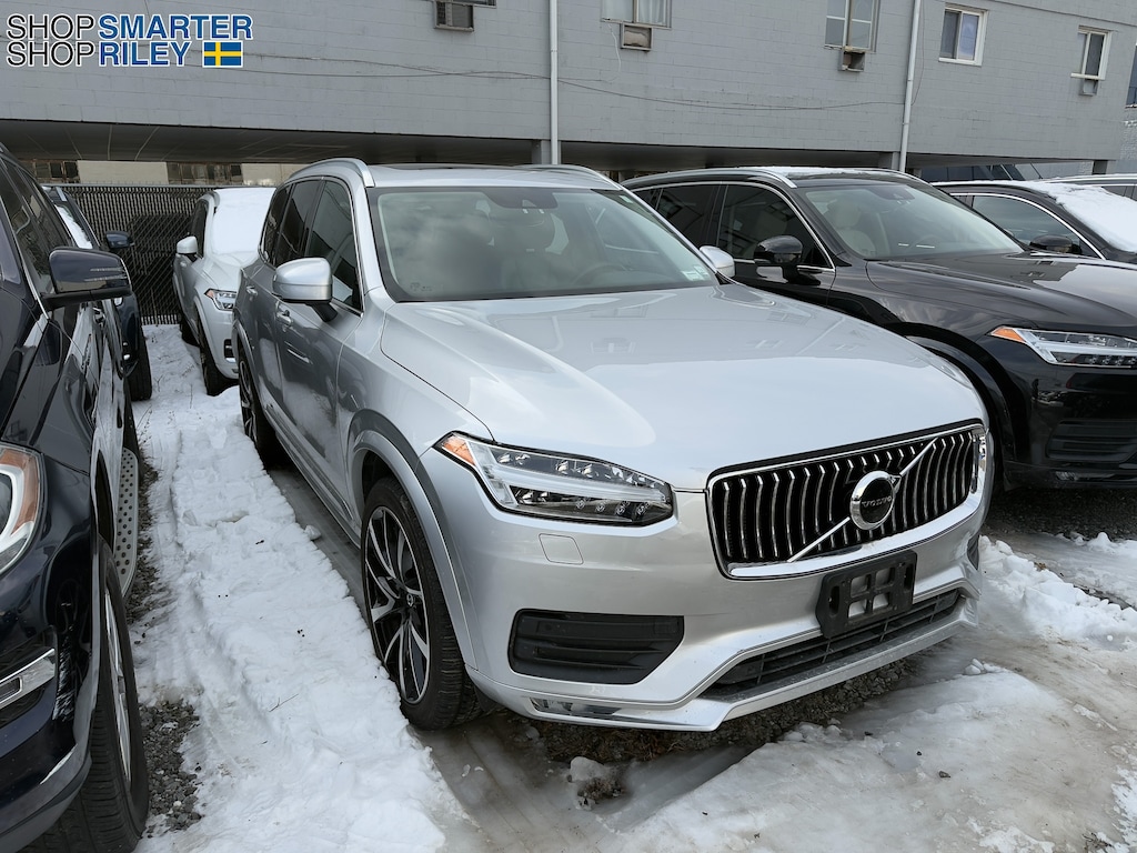 Used 2021 Volvo XC90 T6 Momentum 6 Passenger SUV