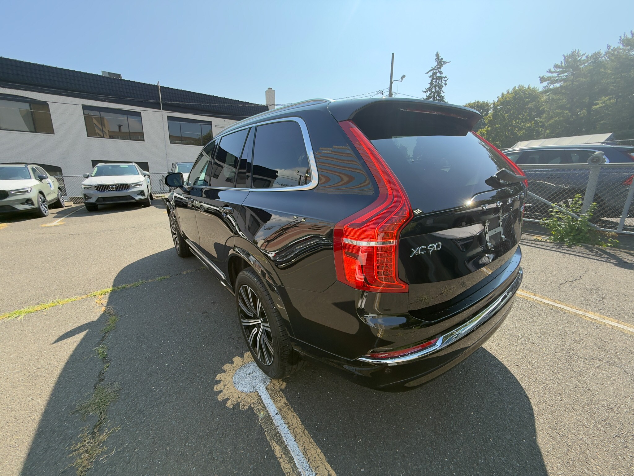 2024 Volvo XC90 B5 Core photo 4