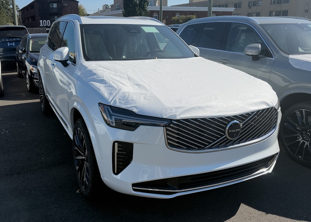 New 2026 Volvo XC90 B6 Plus 7-Seater SUV