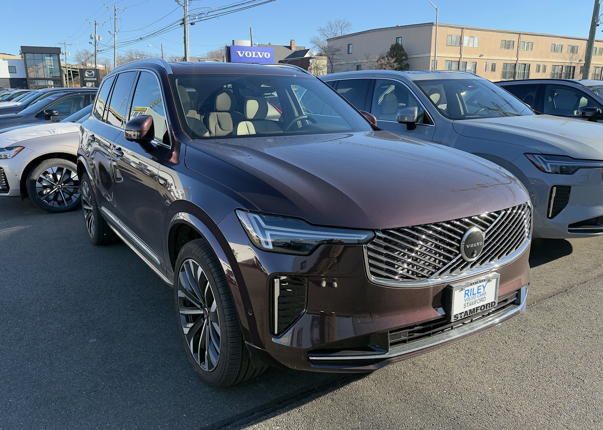 2026 Volvo XC90 Plus's photo