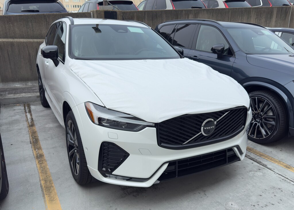 New 2026 Volvo XC60 B5 Plus SUV