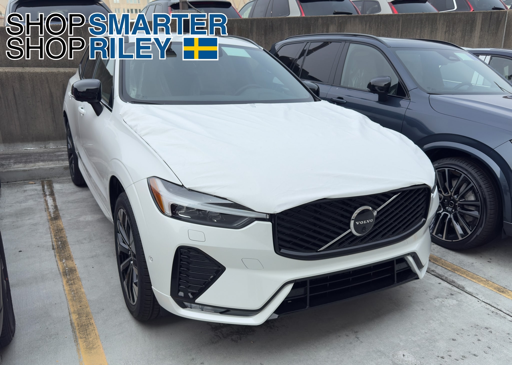 2026 Volvo XC60 Plus's photo