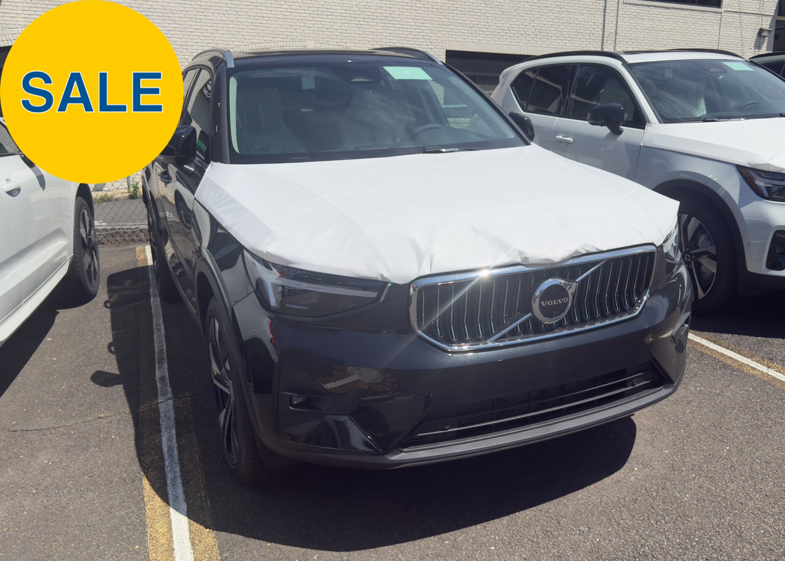 2025 Volvo XC40 Ultra's photo