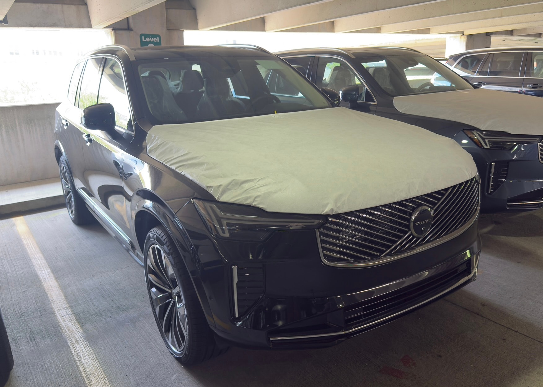 2026 Volvo XC90 Plus's photo