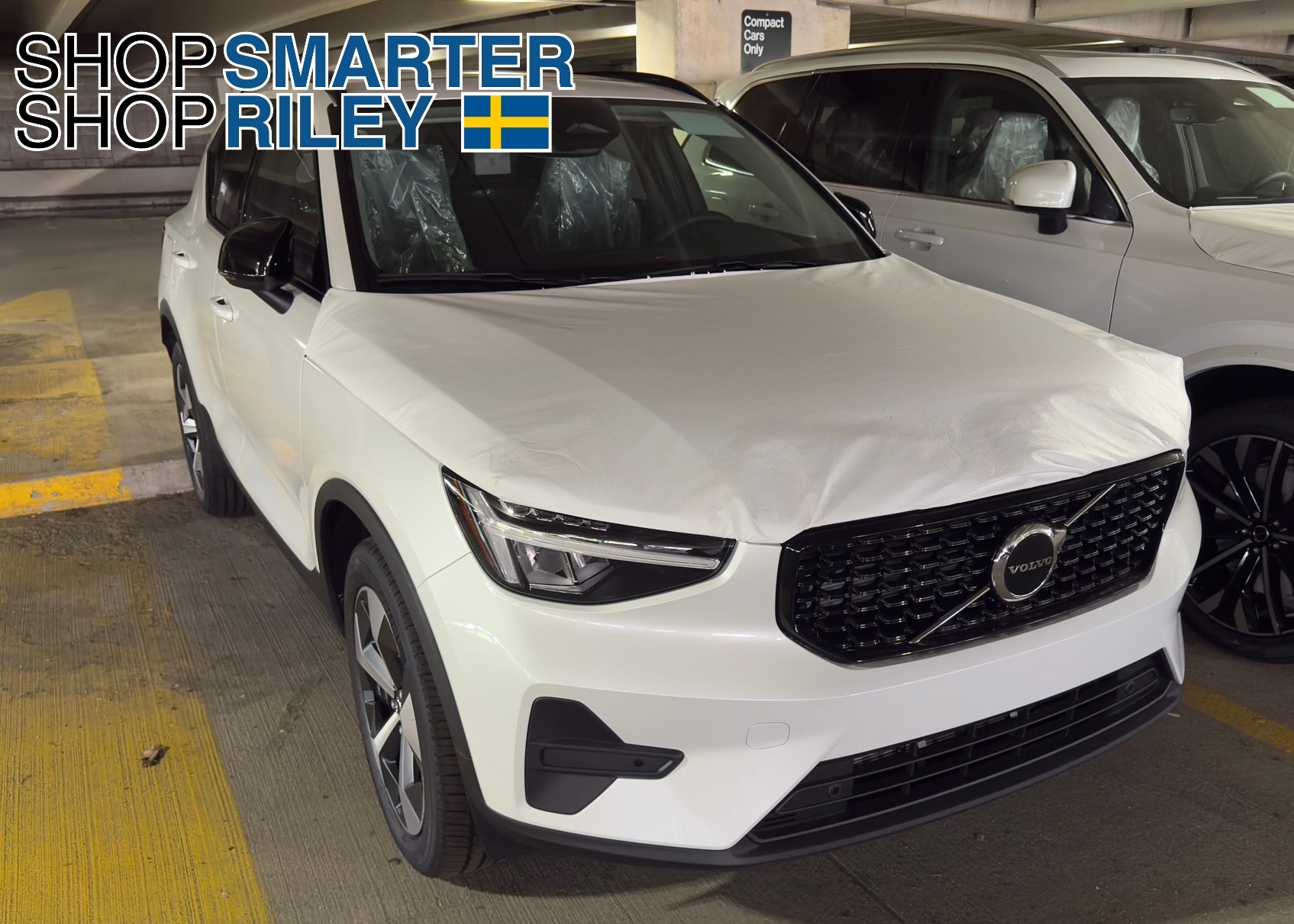 2026 Volvo XC40 Core's photo