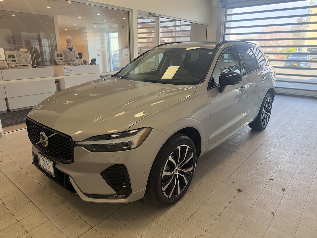 Certified 2023 Volvo XC60 B6 AWD Ultimate Dark SUV