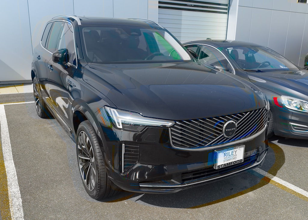 New 2026 Volvo XC90 B5 Plus 7-Seater SUV