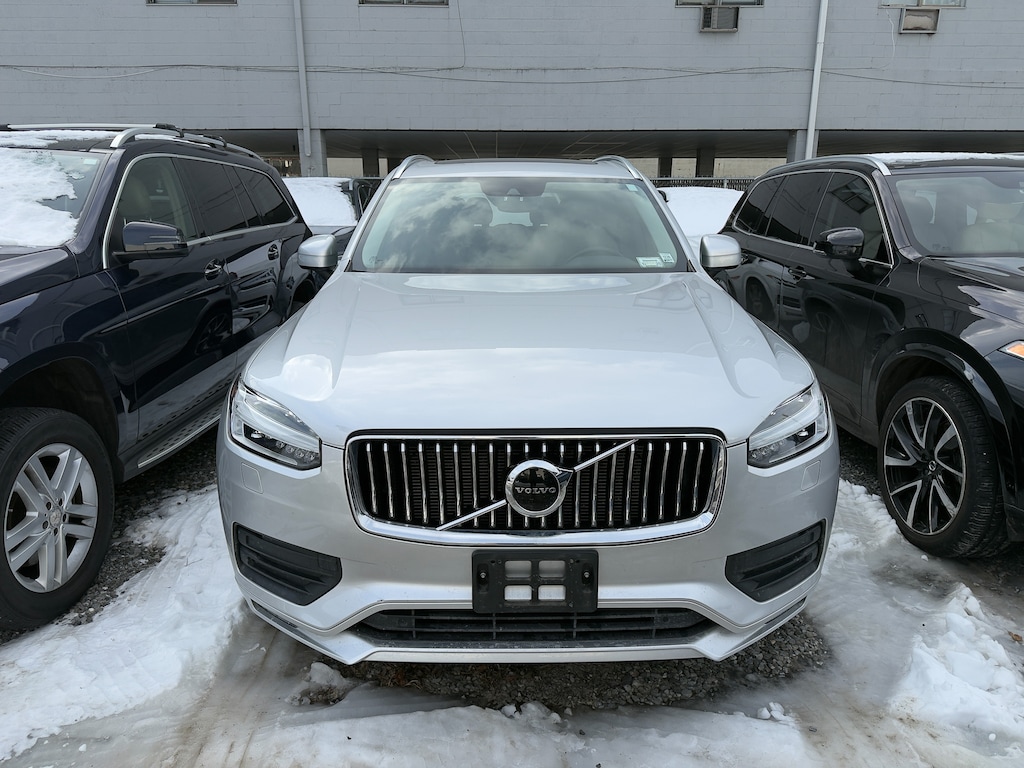 Used 2021 Volvo XC90 T6 Momentum 6 Passenger SUV