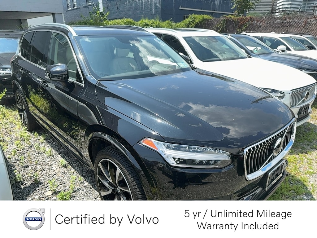 Certified 2022 Volvo XC90 T6 AWD Momentum 7 Seater SUV