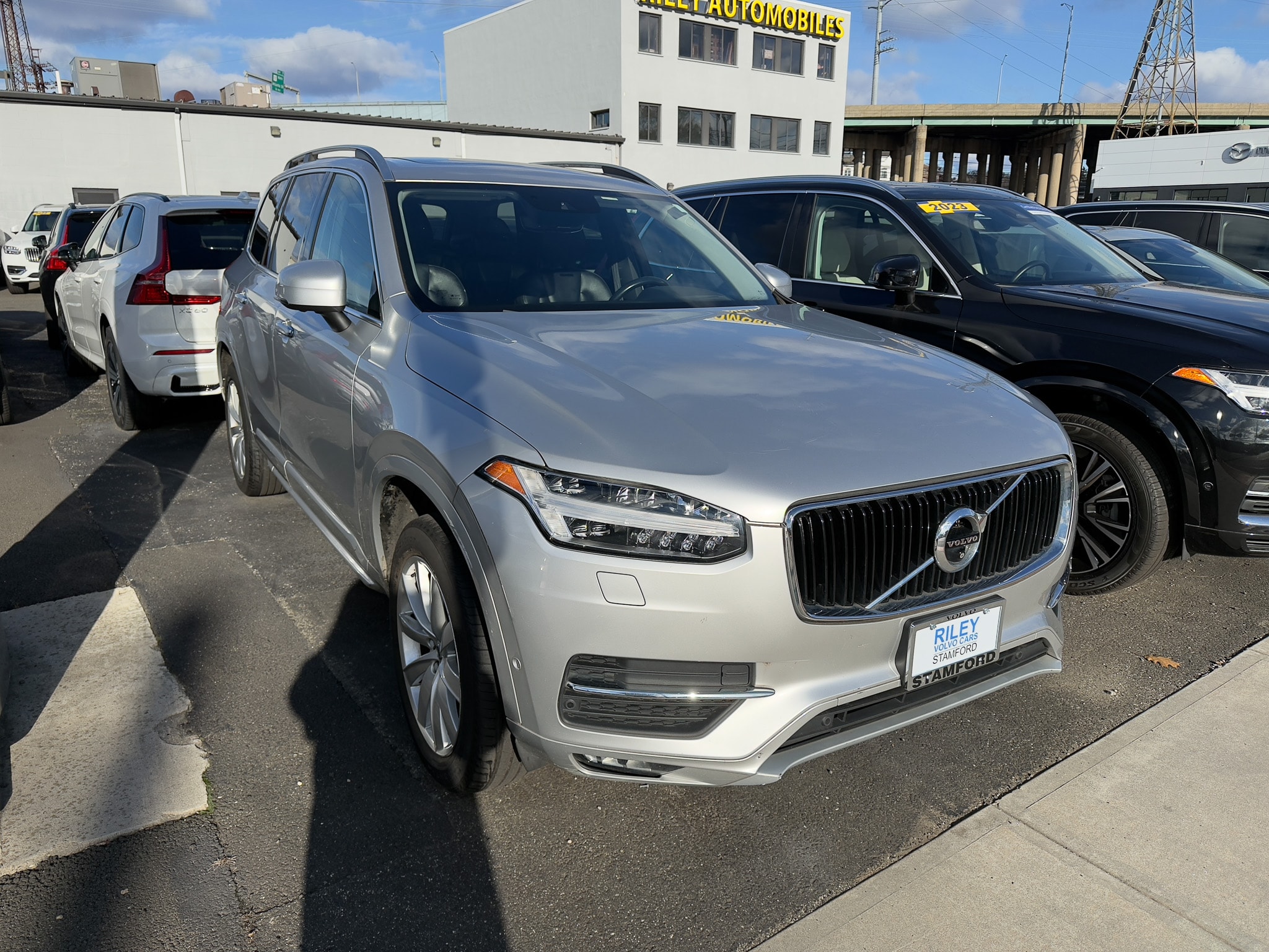 2018 Volvo XC90 Momentum