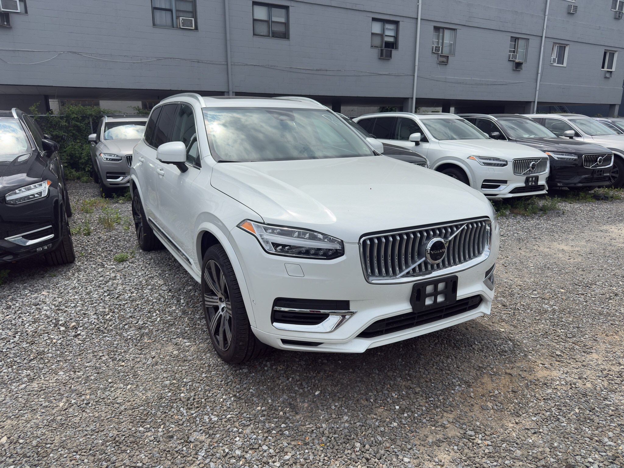 2023 Volvo XC90 Recharge Plus photo 2